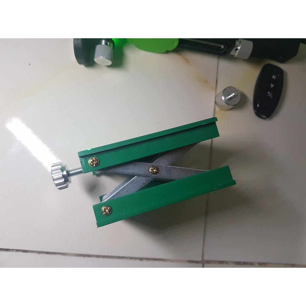 MÁY CÂN BẰNG LASER_ 12 TIA XANH_NHẬP KHẨU -NHẬT BẢN HITACHl