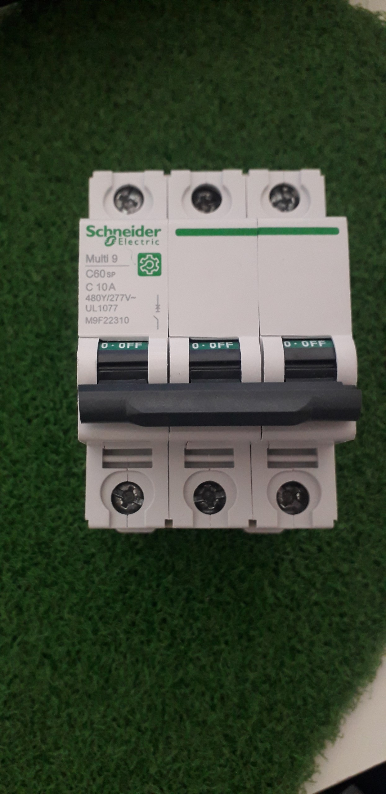 MCB M9F22310 Schneider dòng Multi9 C60SP, số cực 3P, dòng định mức 10A, C Curve, 10kA