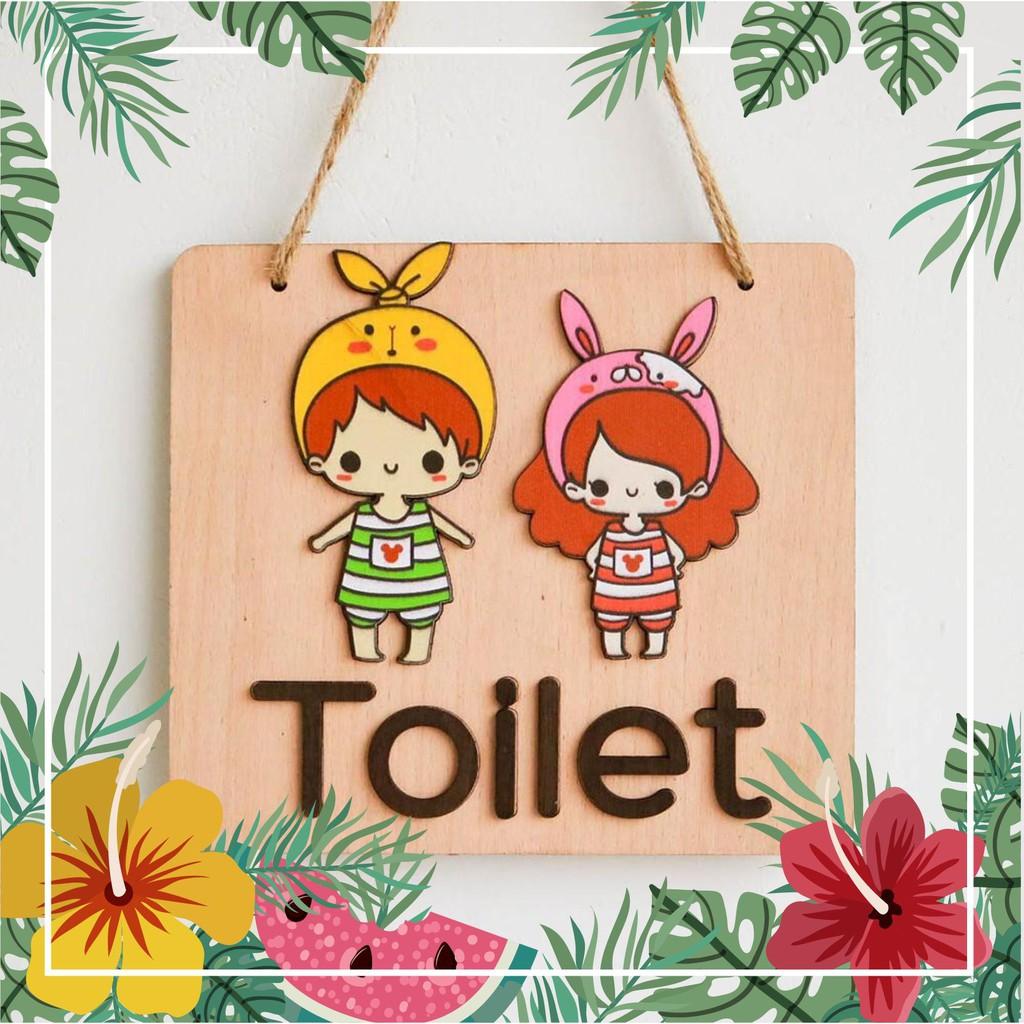 Bảng gỗ decor toilet tai tho