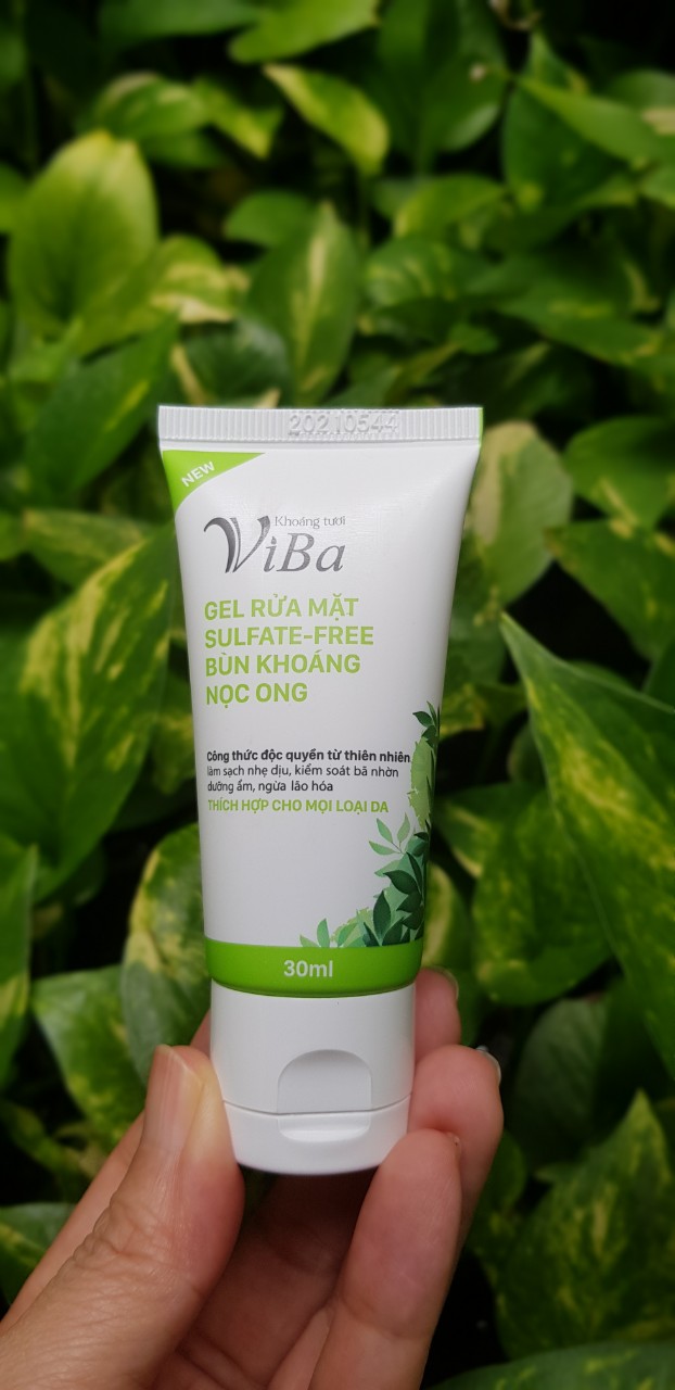  Gel Rửa Mặt Dịu Nhẹ Sulfate-Free Bùn Khoáng Nọc Ong  Viba