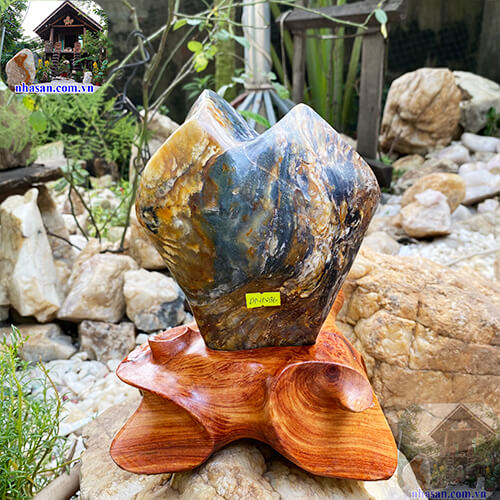 Đá Chalcedony thiên nhiên phong thủy giúp hấp thụ năng lượng xấu và tỏa ra năng lượng tốt DMN96 trọng lượng 2.9kg