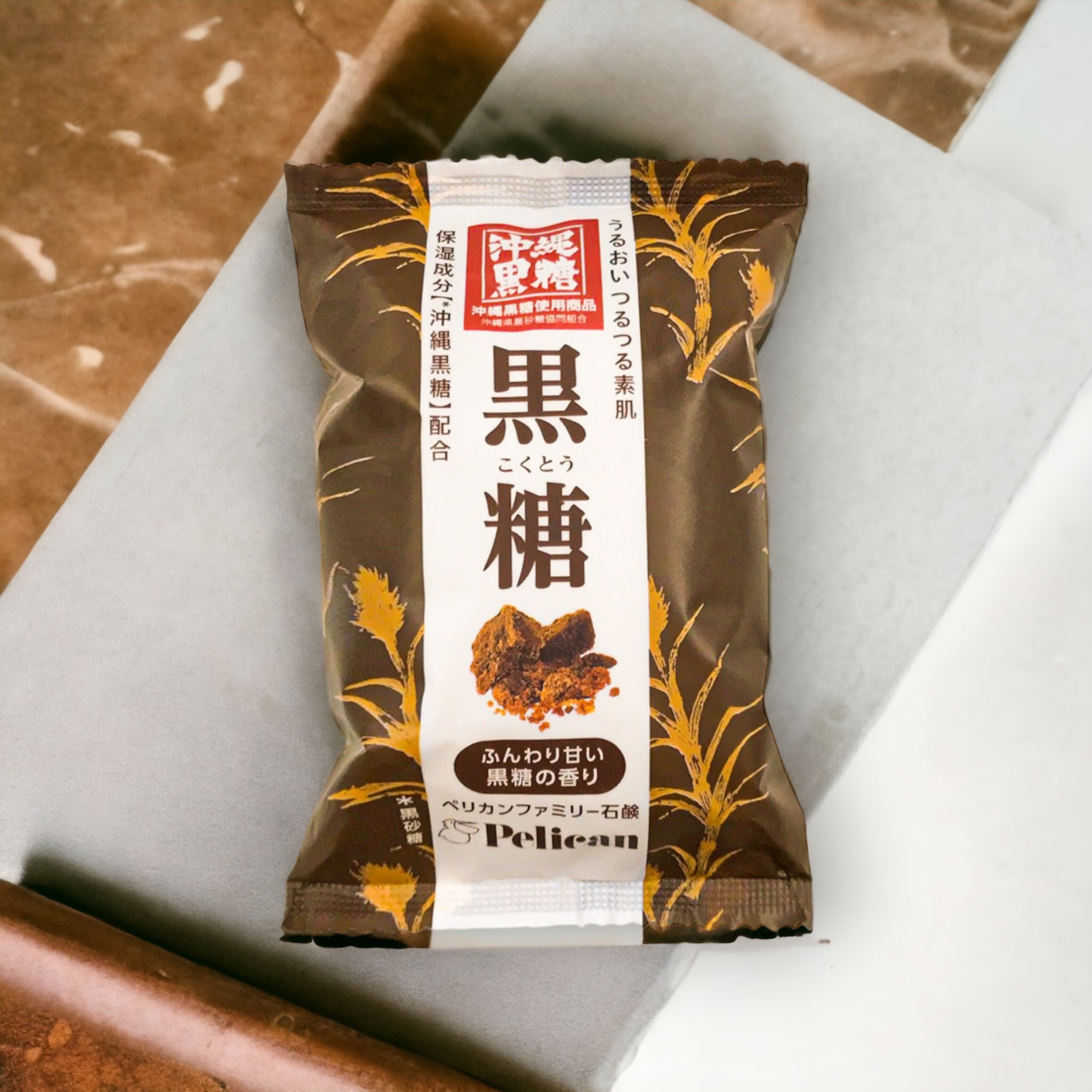 Xà Phòng Tắm Tẩy Tế Bào Chết Cấp Ẩm Và Mịn Da Chiết Xuất Từ Đường Nâu Pelican Brown Sugar Soap 80g (Combo 80g Và Set 24ml)