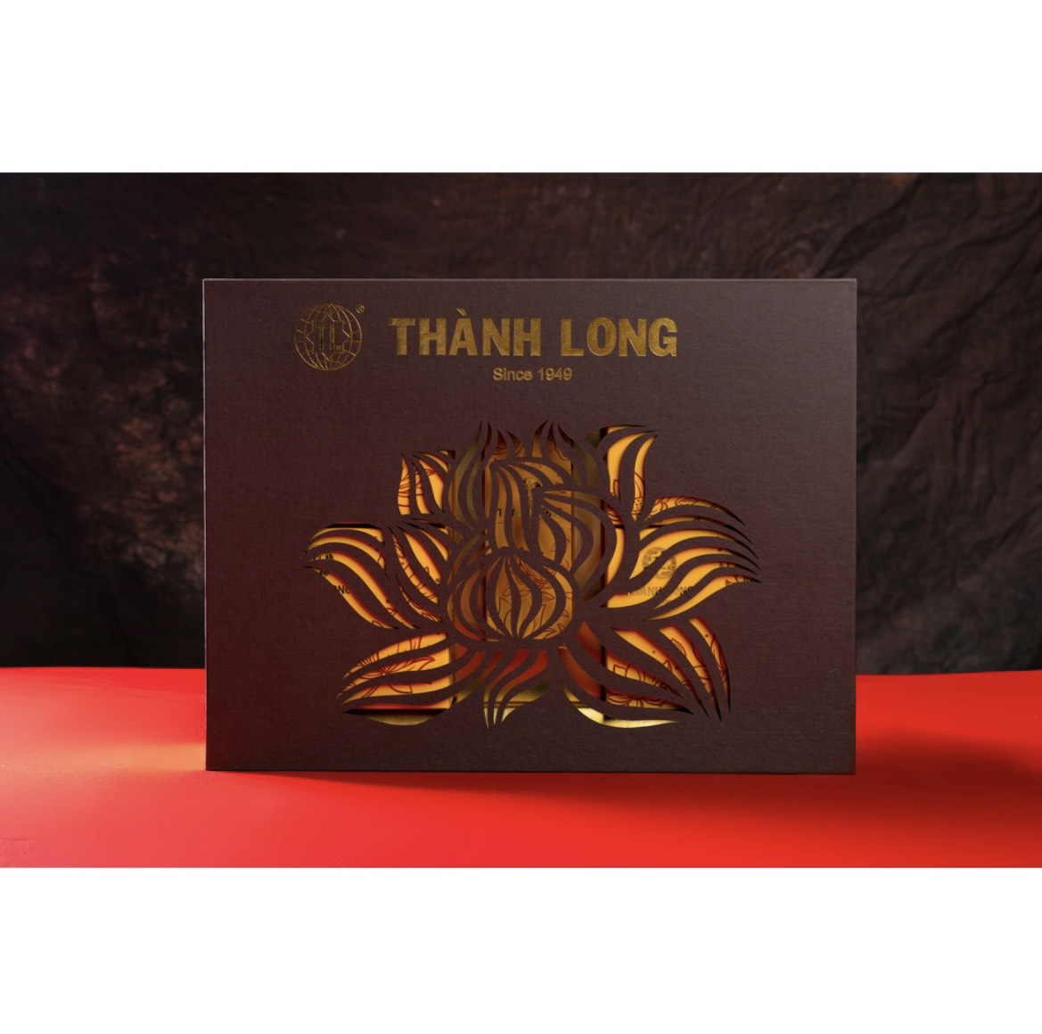 Bộ hộp Bánh trung thu Vạn Phúc 4 bánh 1 trứng 150g - Thành Long 600g - tặng 1 hộp trà