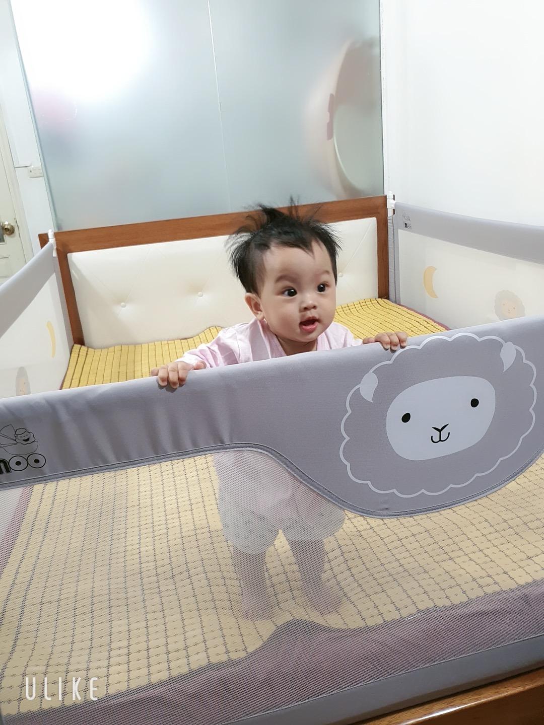 Thanh chặn giường, chắn giường cao cấp Umoo lắp đặt gọn nhẹ, không khoan đục, vải lưới giúp bố mẹ quan sát hoạt độn, đảm bảo an toàn cho bé