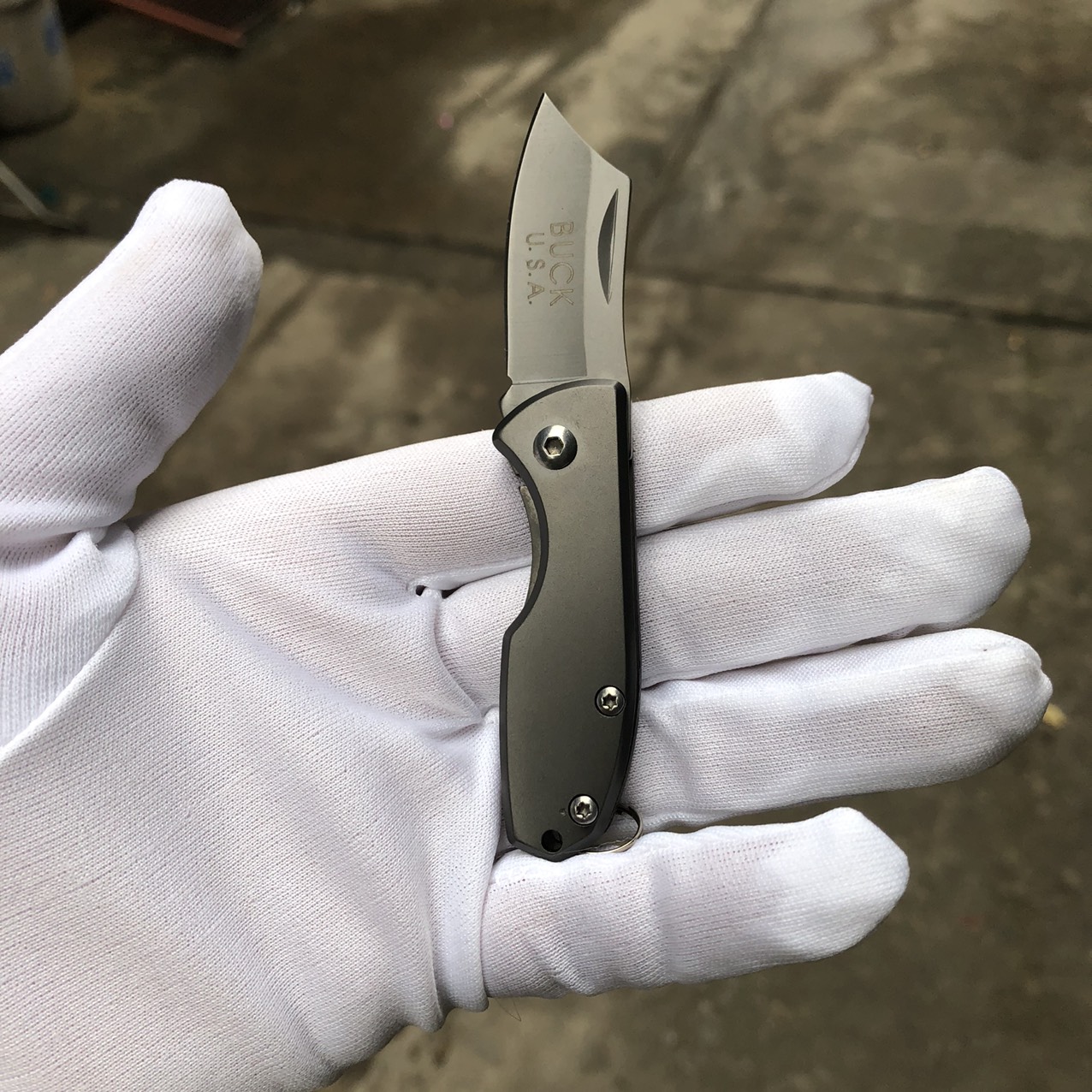 Dao Phượt móc khoá USA, dài 10.5cm, dày 2.5li, gấp gọn tiện lợi, rất phong cách và mạnh mẽ
