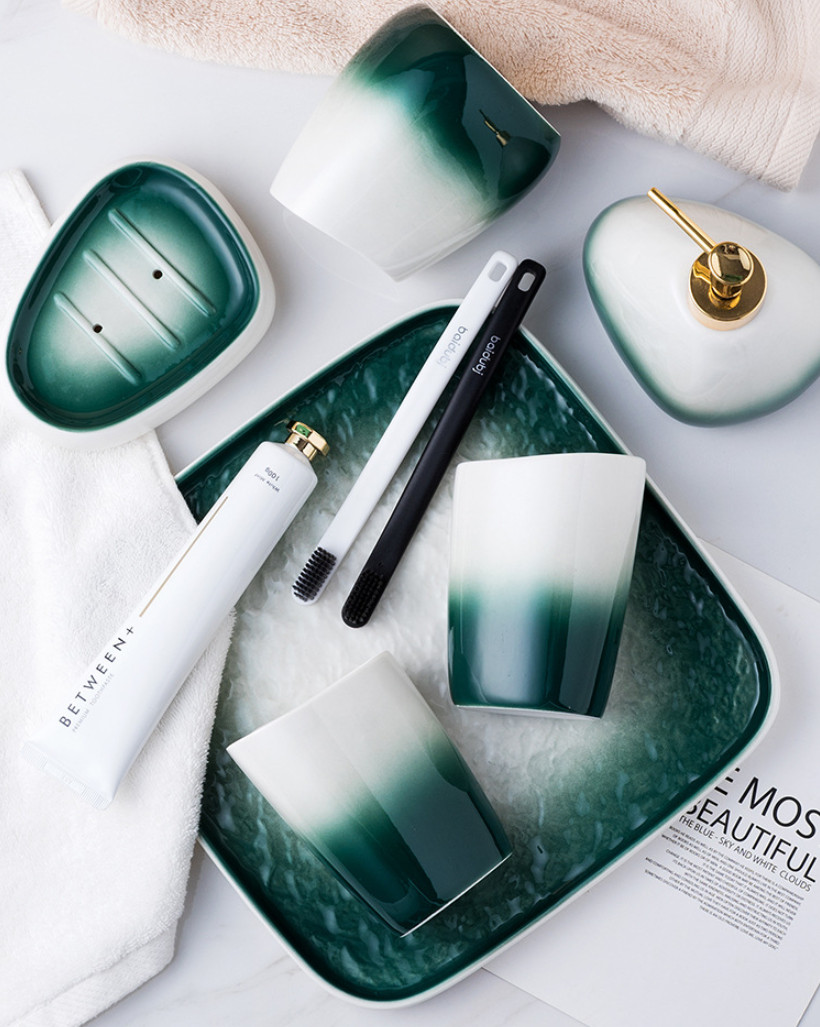 Set nhà tắm Gradient màu xanh lá cây gốm sứ