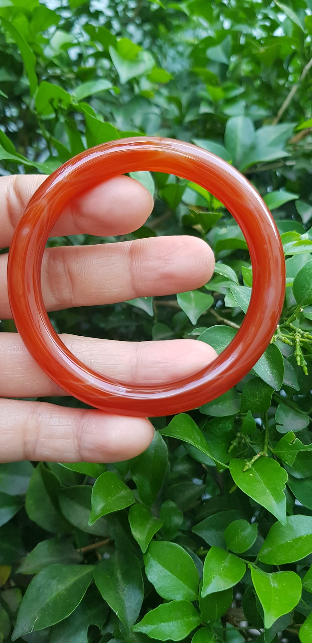 Vòng tay nữ đá mã não đỏ vân đẹp mới Vòng Ni 54mm x cọng 8,5mm Nữ mệnh hỏa mệnh thổ 52kg - 60kg đeo ạ