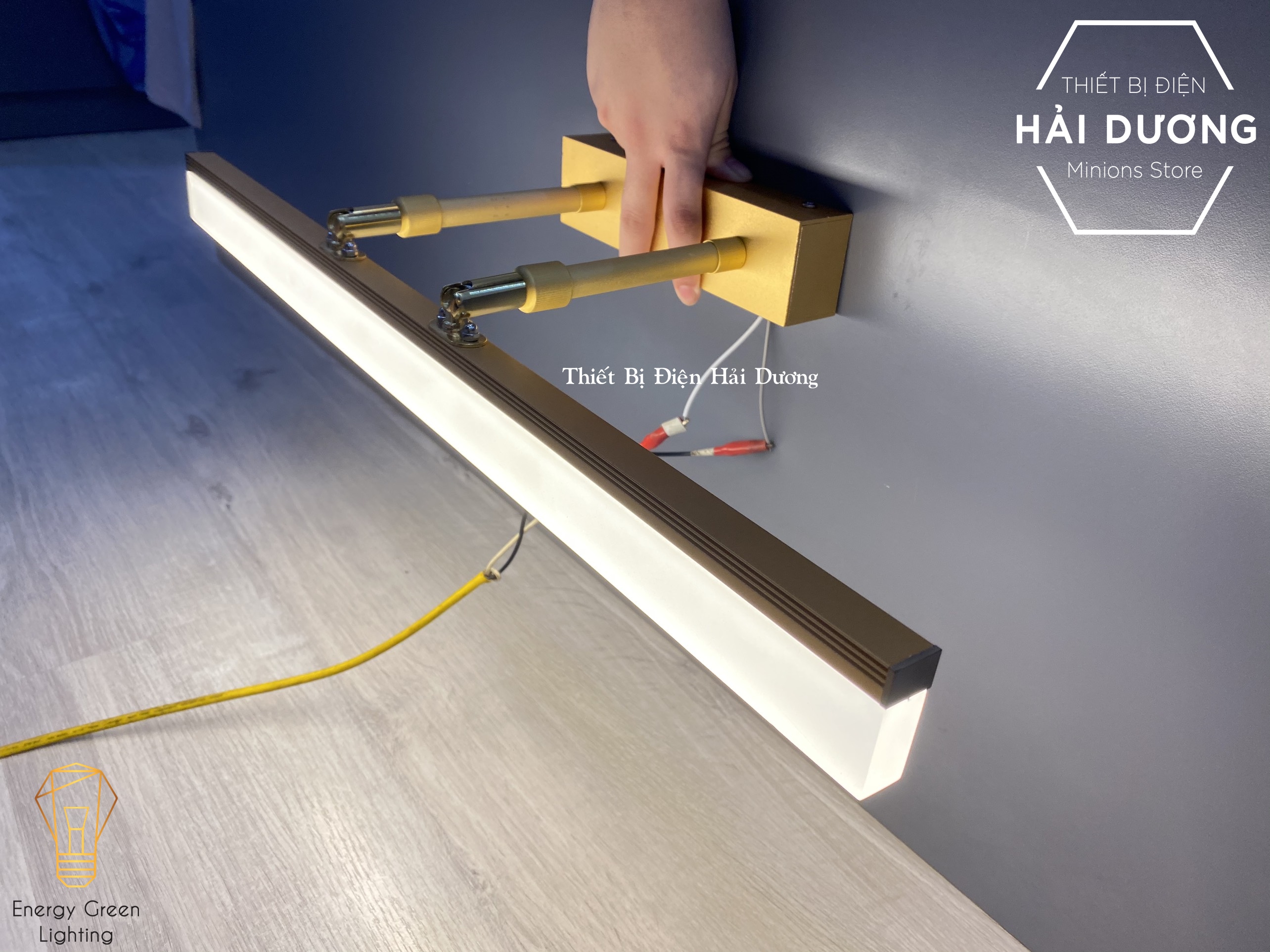 Đèn soi tranh - Đèn rọi gương Led Model 1032 40cm 7w 3 Chế Độ Ánh Sáng - Điều chỉnh được góc chiếu