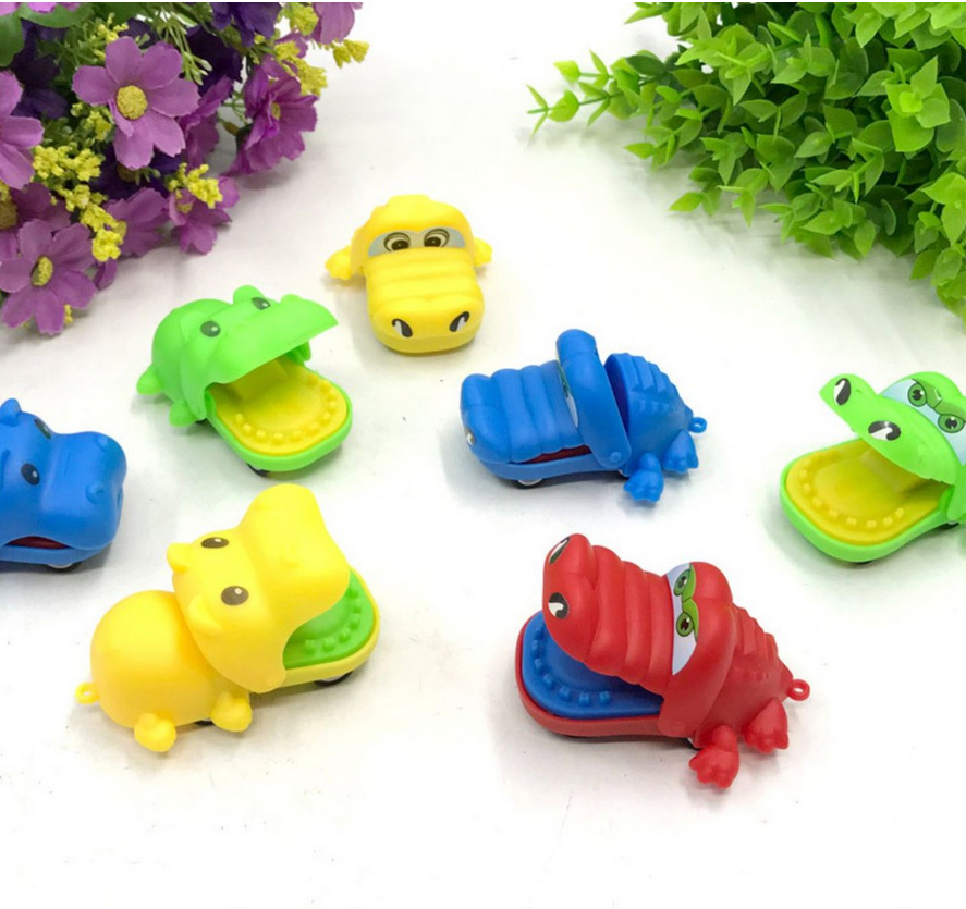 Mô hình cá sấu chạy cót độc đáo - Quà tặng, đồ trang trí cho bé - Giao màu ngẫu nhiên