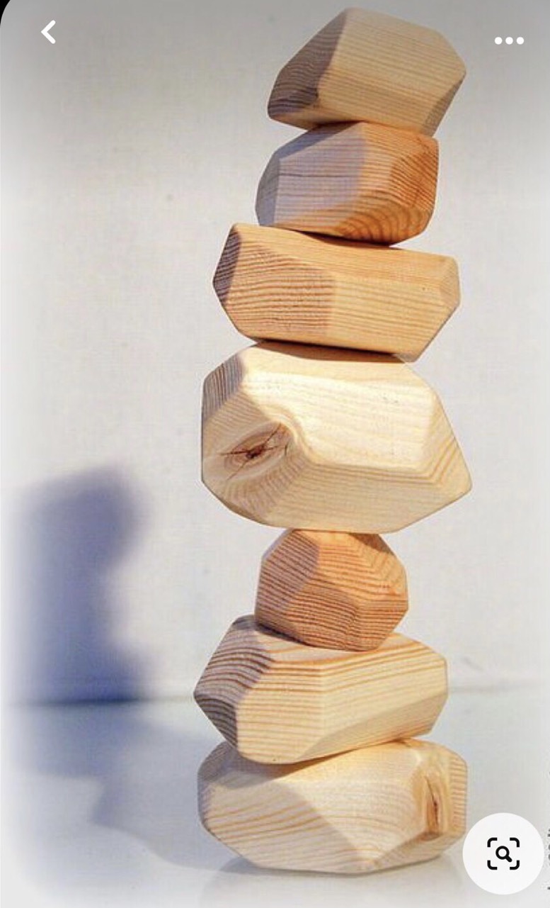 Combo  bao gồm Bộ cân gỗ &amp;amp; Bộ đá Tumi Ishi 6 viên, cho trẻ bắt đầu học cân bằng với 6 trọng lượng, 6 hình khối.