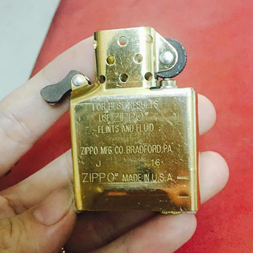 Ruột Zippo mới chính hãng USA – màu vàng KHÔNG KÈM VỎ ZIPPO