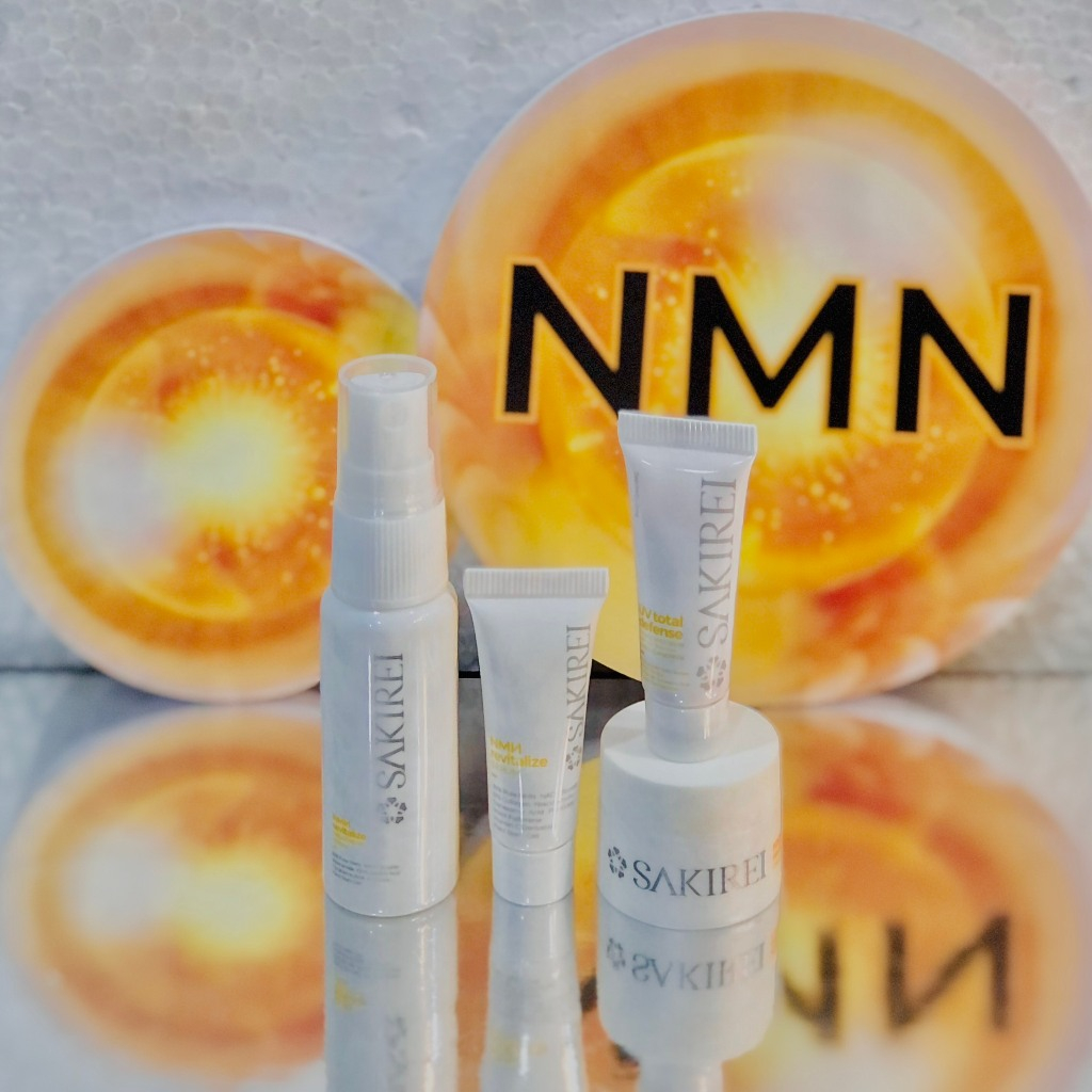 Xịt NMN &amp; HA chống lão hóa, cấp ẩm, phục hồi tế bào da Sakirei NMN Revitalize Treatment Spray 20ml