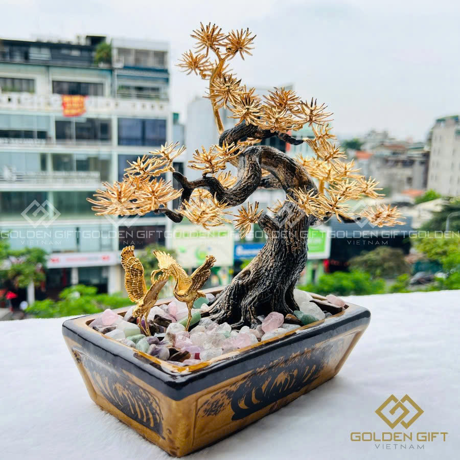 Tùng hạc diên niên mạ vàng