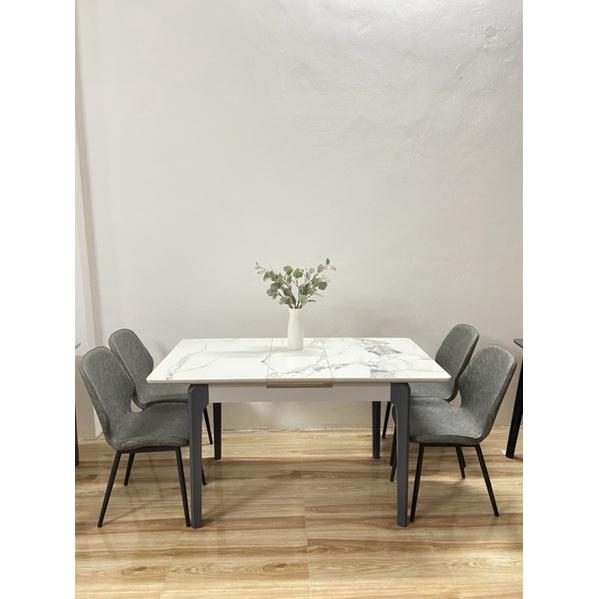 Bộ bàn ăn nhập khẩu thông minh