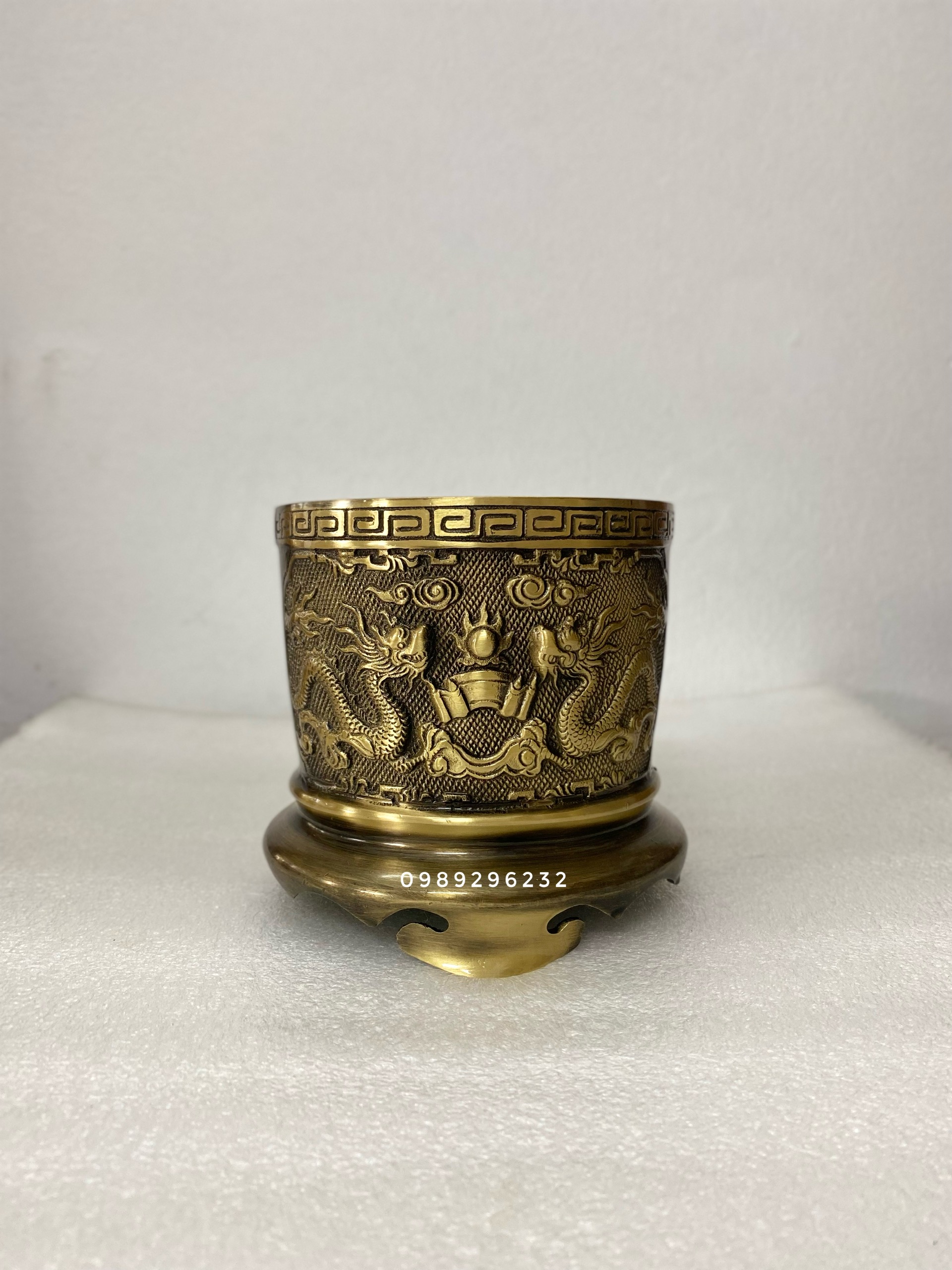 Lư hương , bát cắm nhang bằng đồng vàng hun 14cm