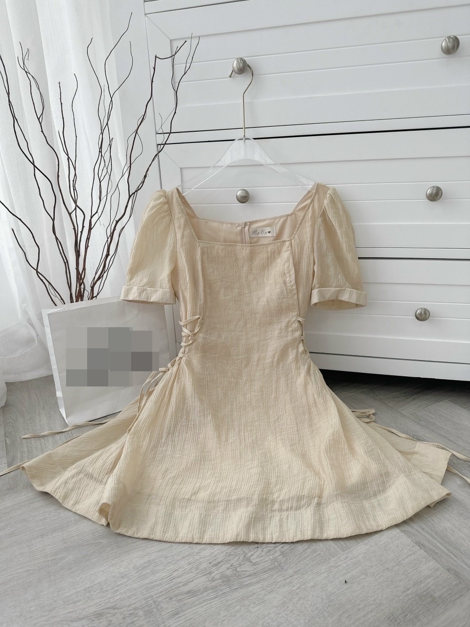 ĐẦM NGẮN CỔ U SUÔNG TRƠN XÒE DÂY ĐAN EO TAY NGẮN XẾP LY NHẸ ĐI BIỂN DẠO PHỐ DỰ TIỆC