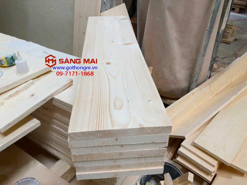 - Tấm gỗ thông làm kệ mặt rộng 20cm x dày 2cm x dài 80cm + láng nhẵn mịn 4 mặt