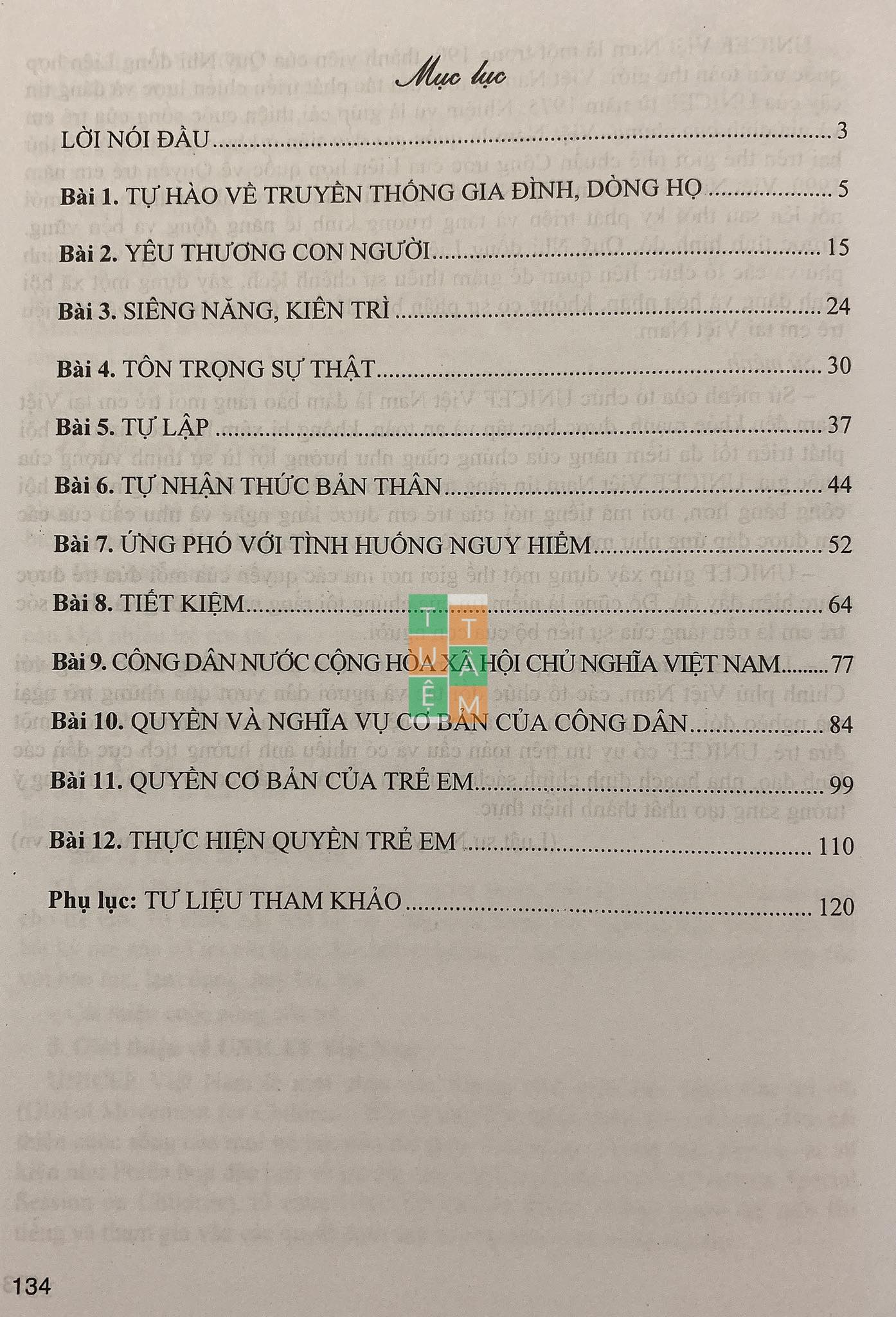 Sách - Hướng dẫn trả lời câu hỏi và bài tập Giáo dục công dân 6 (Kết nối tri thức với cuộc sống)