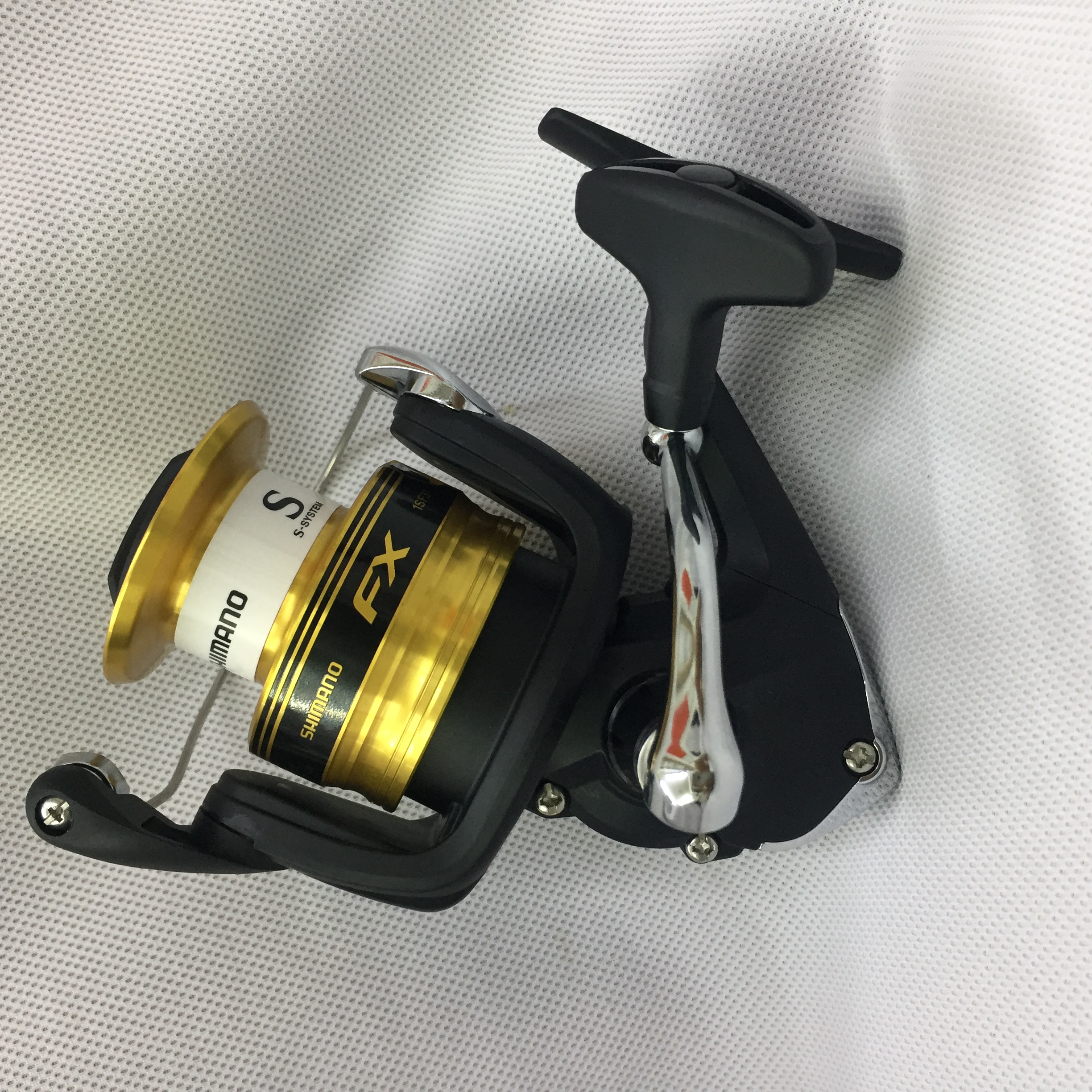 Máy câu cá Shimano FX2500