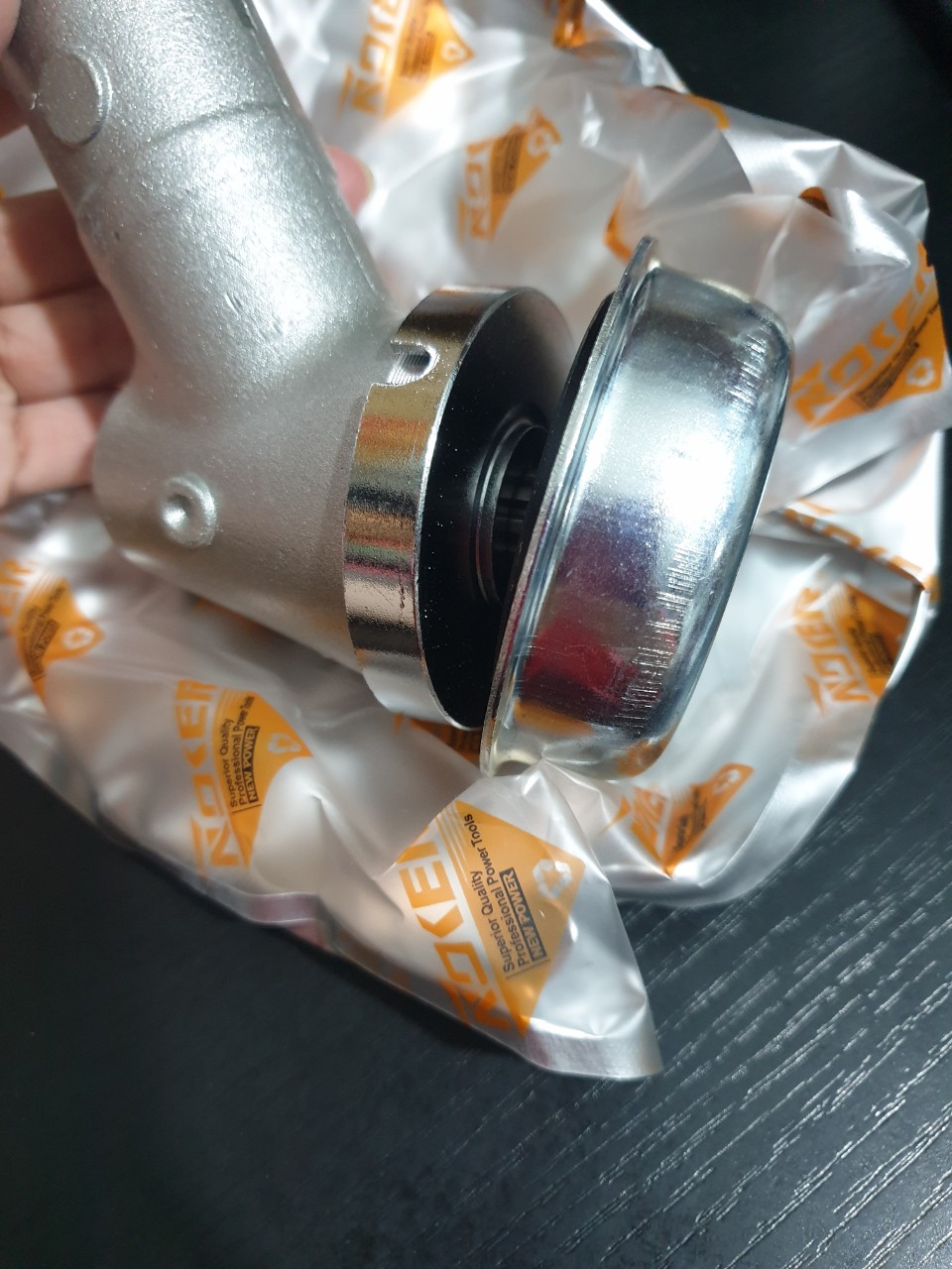 ĐẦU DAO DÙNG CHO MÁY CẮT CỎ HUSQ 143/541. 28mm - 9 khía