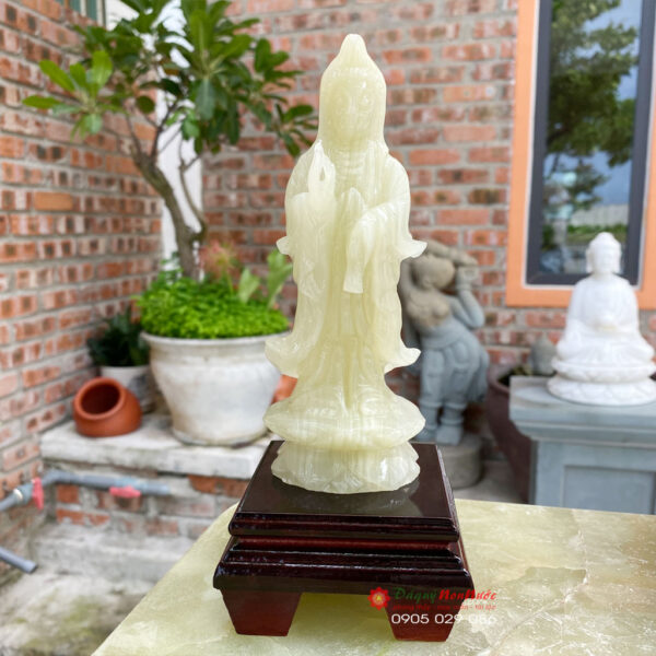 Tượng Phật quan âm đứng đá ngọc Pakistan cao 17cm - đá Non Nước