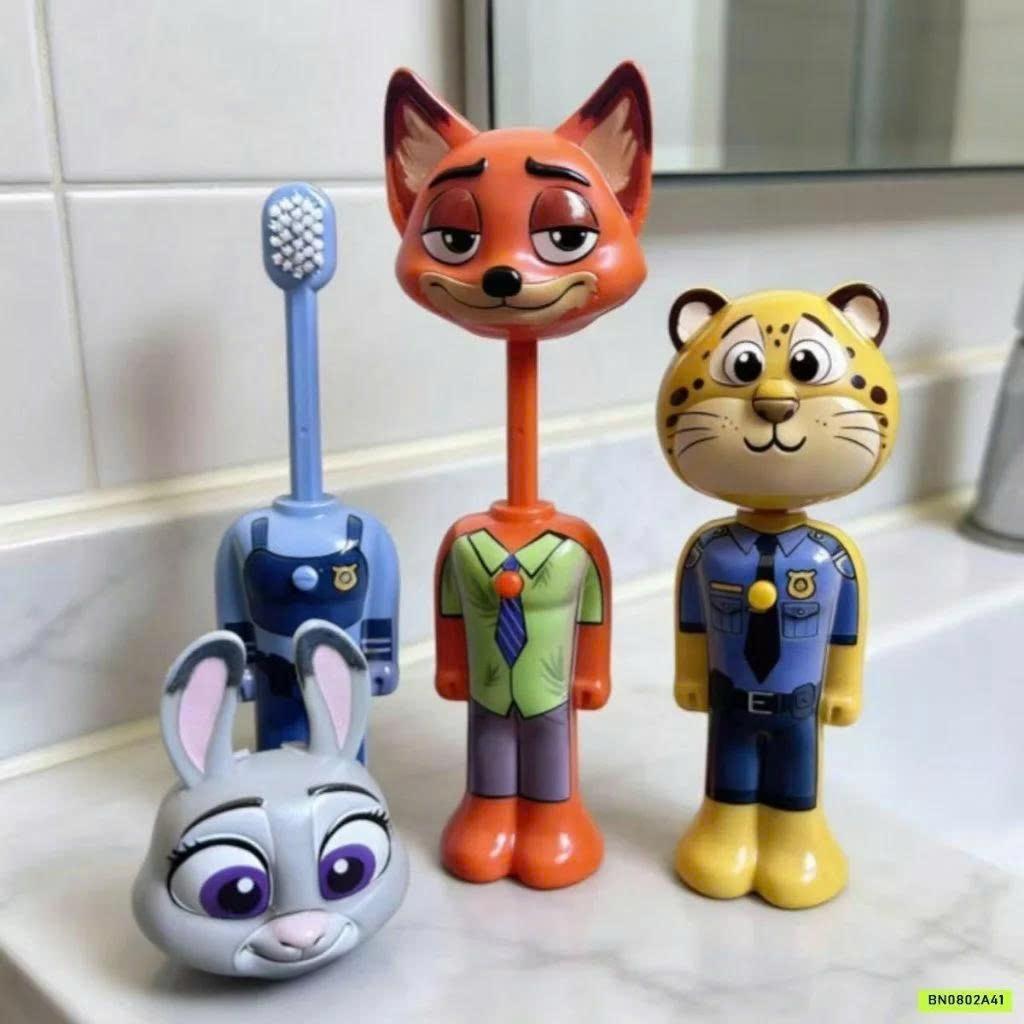 Bàn chải đánh răng trẻ em Disney Zootopia siêu cưng, Set 3 cây mix đủ 3 nhân vật từ phim Zootopia