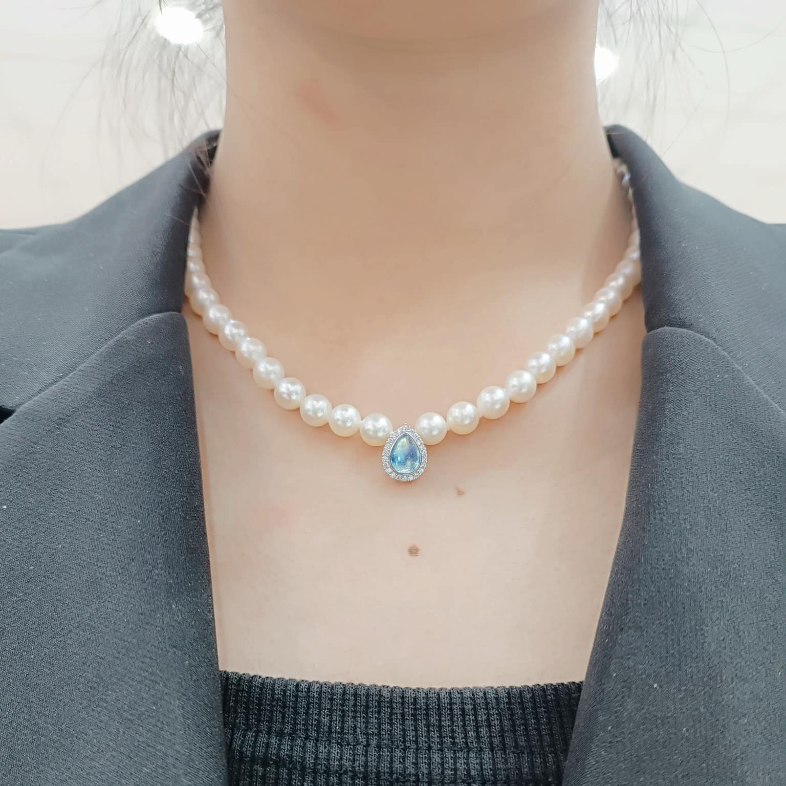 Chuỗi Ngọc Trai Nước Mặn Akoya phớt hồng phối mặt đá Aquamarine (kèm Kiểm định)