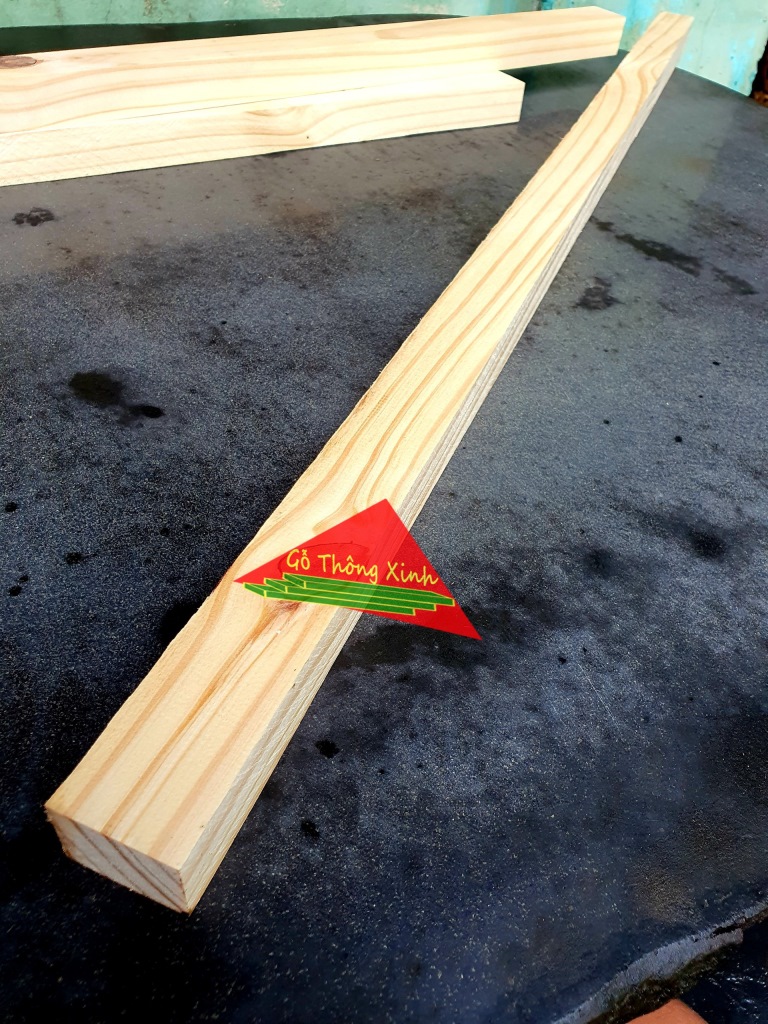 Thanh gỗ thông vuông 3x5cm, dài 1m2 bào láng 4 mặt, cực đẹp cực chắc chắn, dùng đóng bàn, ghế, làm khung sườn,decor...
