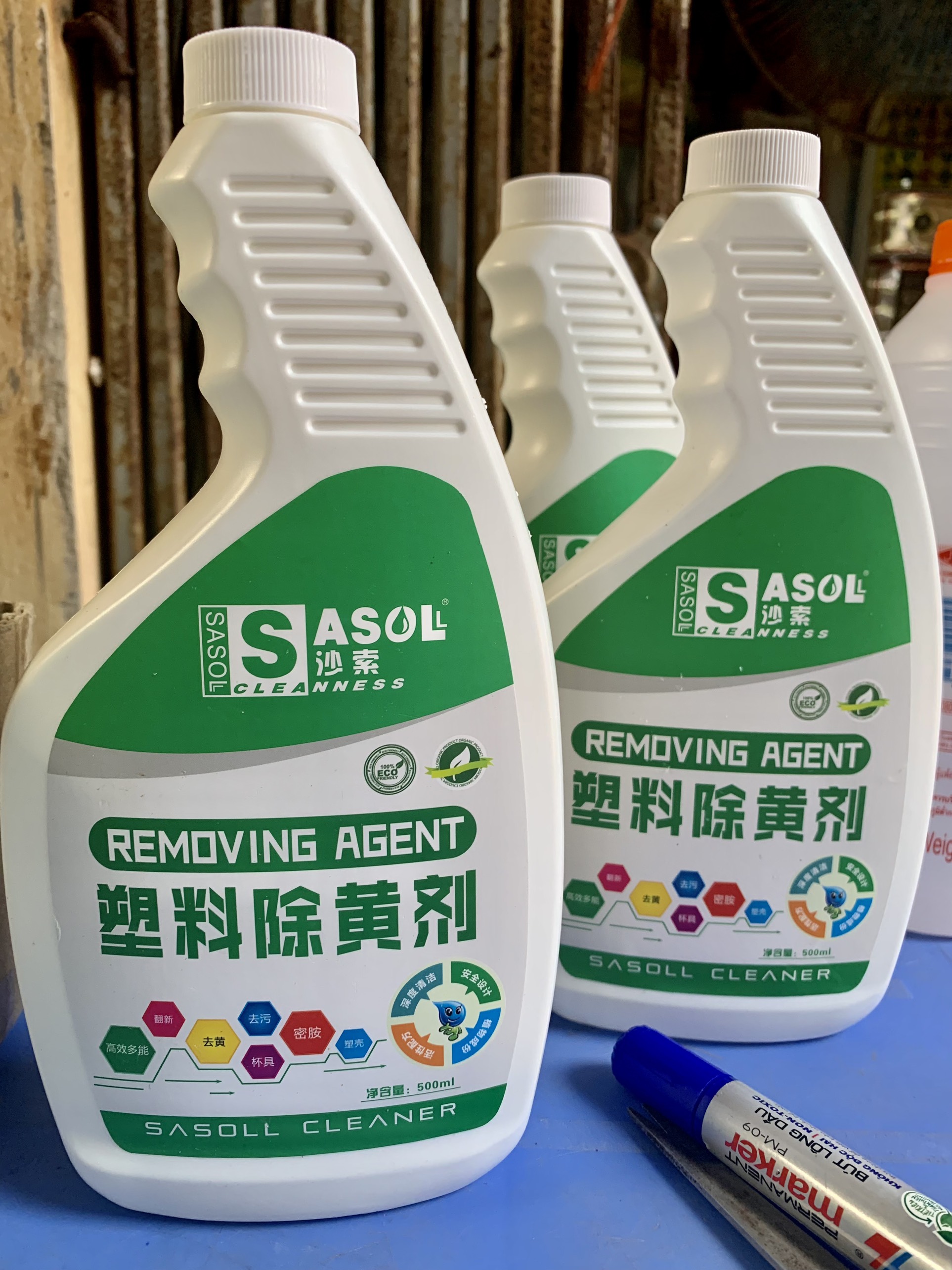 Dung dịch nước tẩy nhựa ố vàng chai 500ml