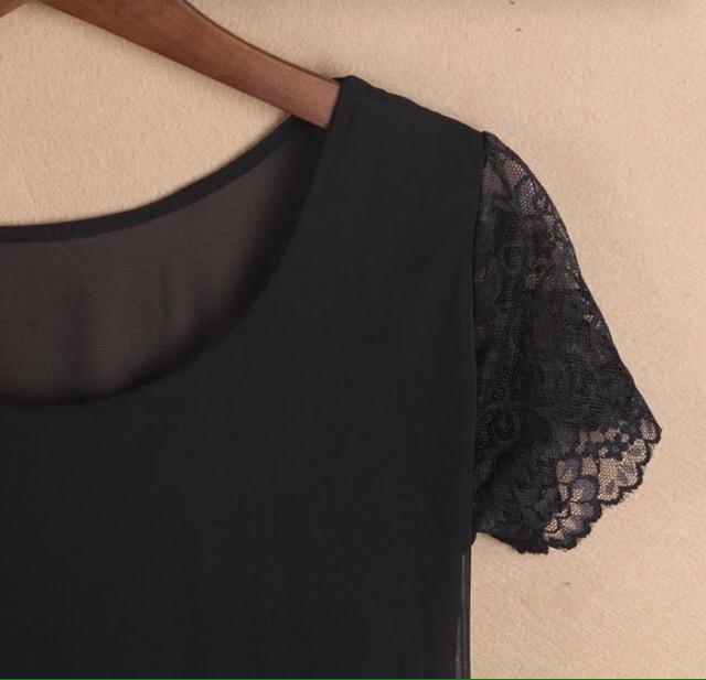 Áo mặc trong váy sát nách tay ren