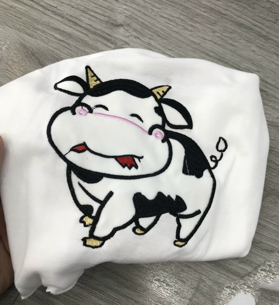 Sét bộ bò sữa thêu chất đẹp dễ thương