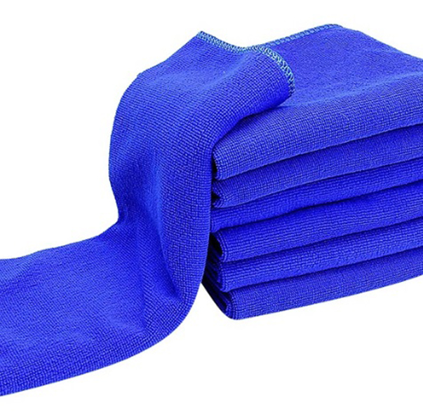 Combo 10 khăn mềm lau dọn (30 x 30 cm) + kèm 1 set 3 móc dán hình ô