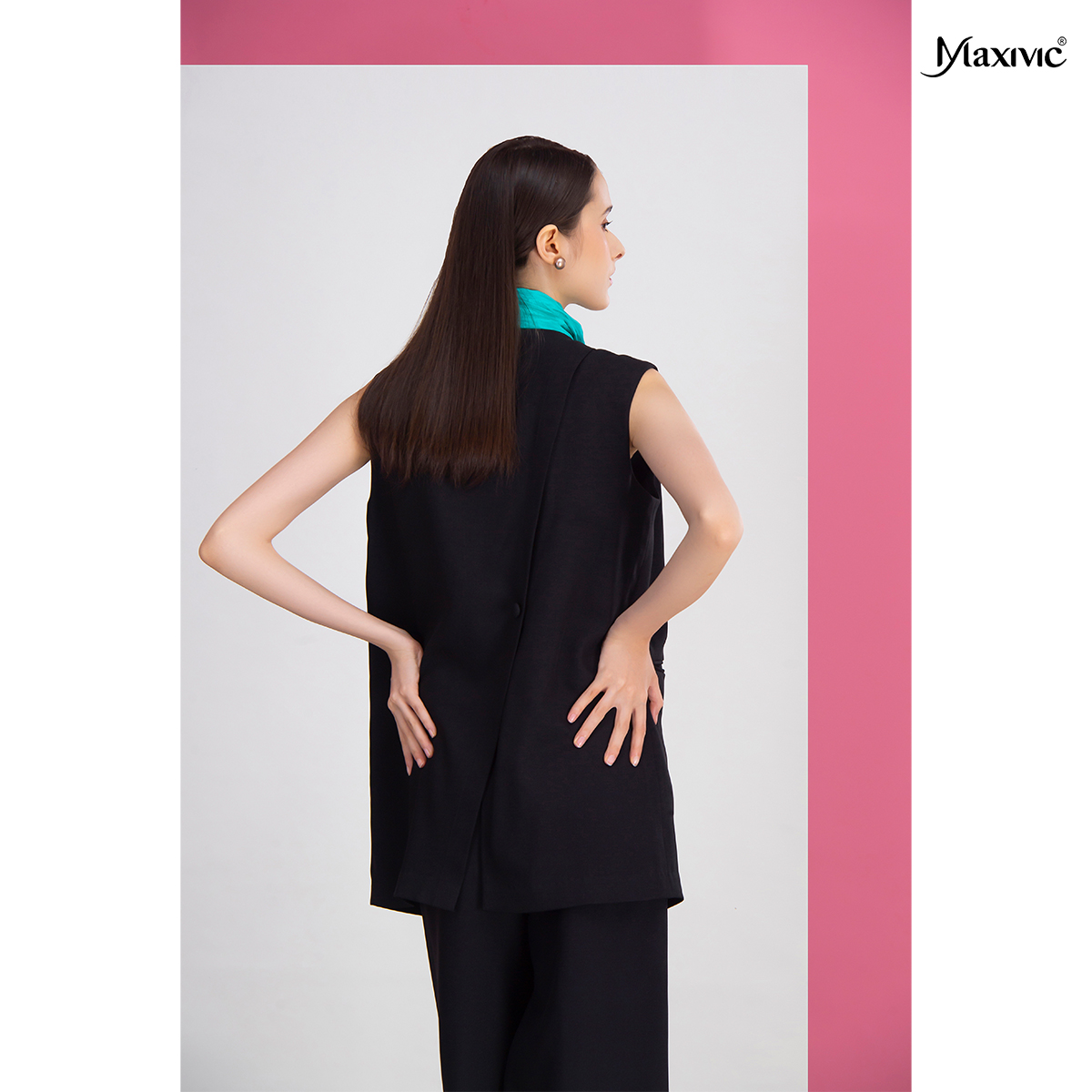 Áo khoác blazer nữ đen cotpo Maxivic M092309A