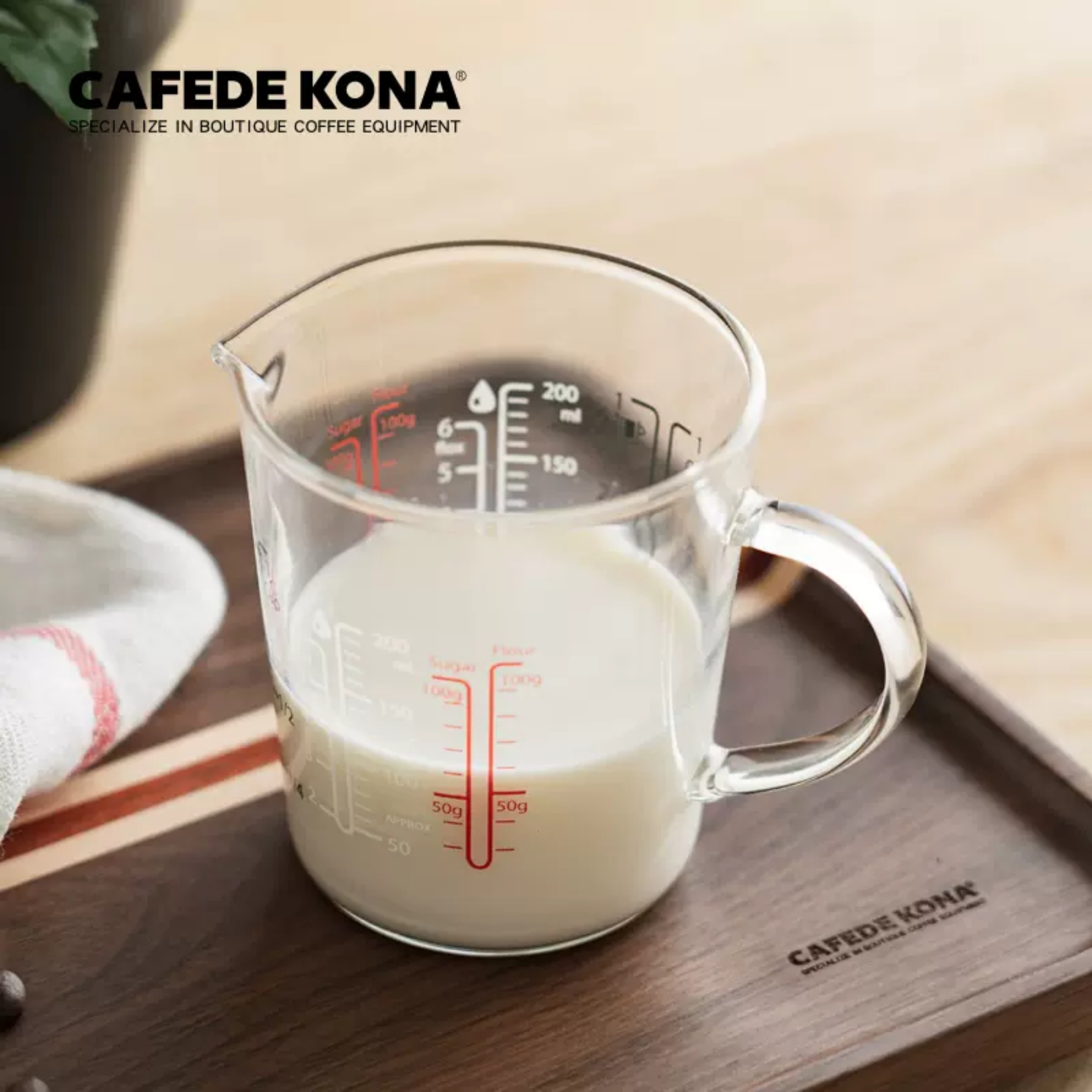 Ca ly thủy tinh có vạch đong pha chê 200ml Cafede Kona