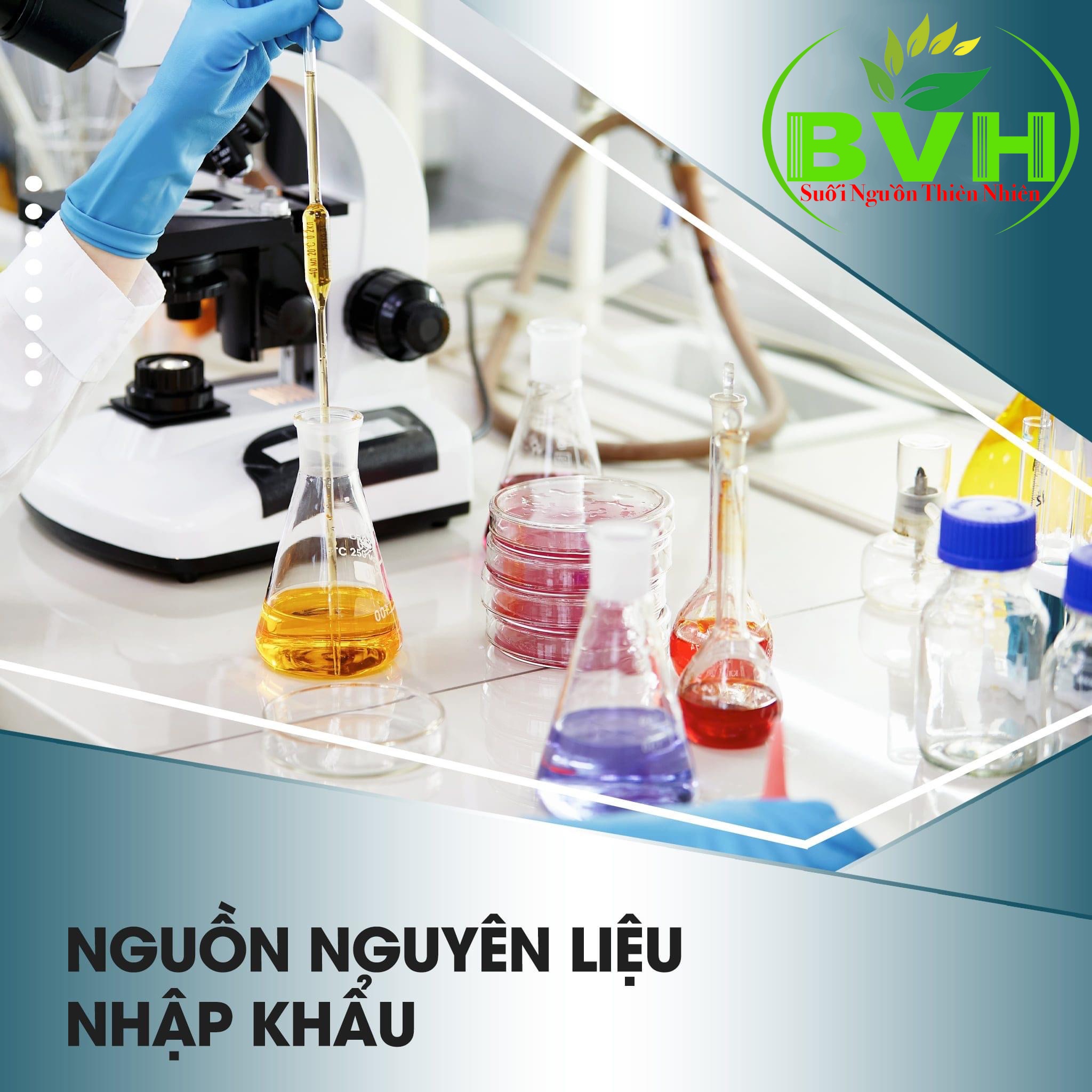 Dầu Gội Thảo Mộc Chiết Xuất từ Bưởi , Hương Nhu ,Mần Trầu, Bồ Kết SaNi 500ml -