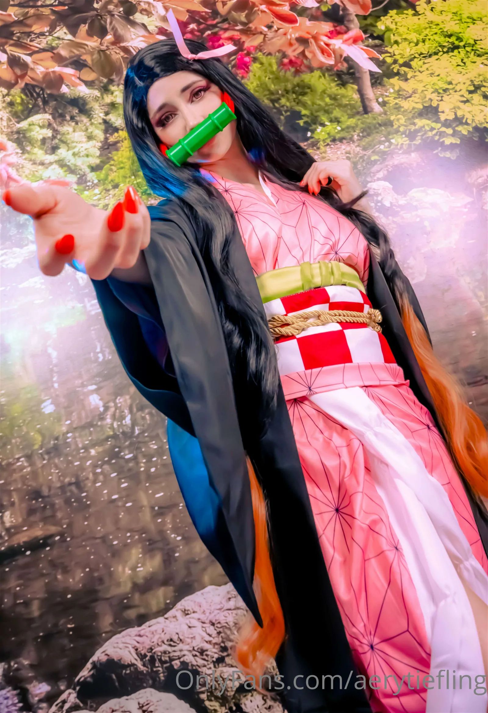 hình cosplay chapter 100 2