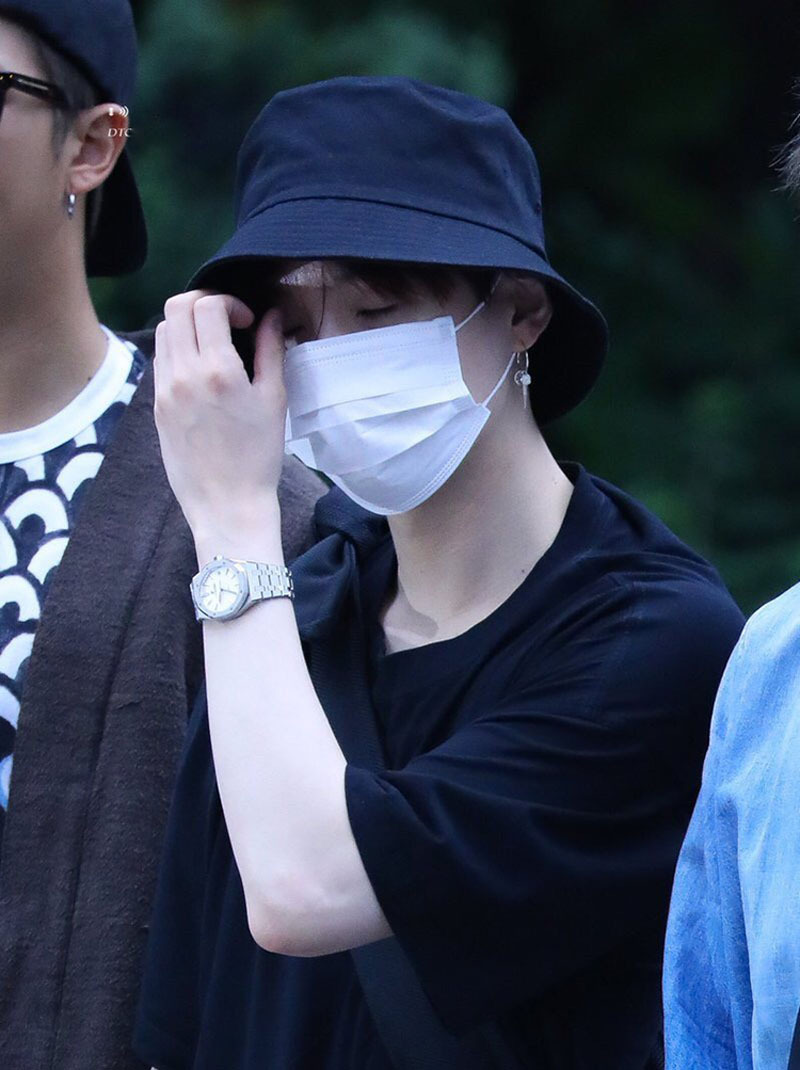 Bông tai dáng ngắn hot hit mix nhiều họa tiết cực chất