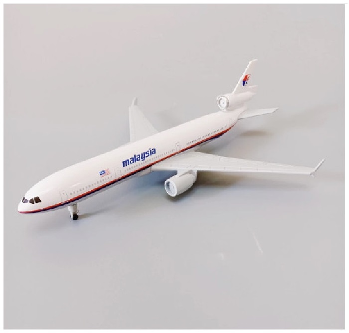 Máy Bay Mô Hình chiến Đấu Malaysia MD-11 20cm có bánh xe