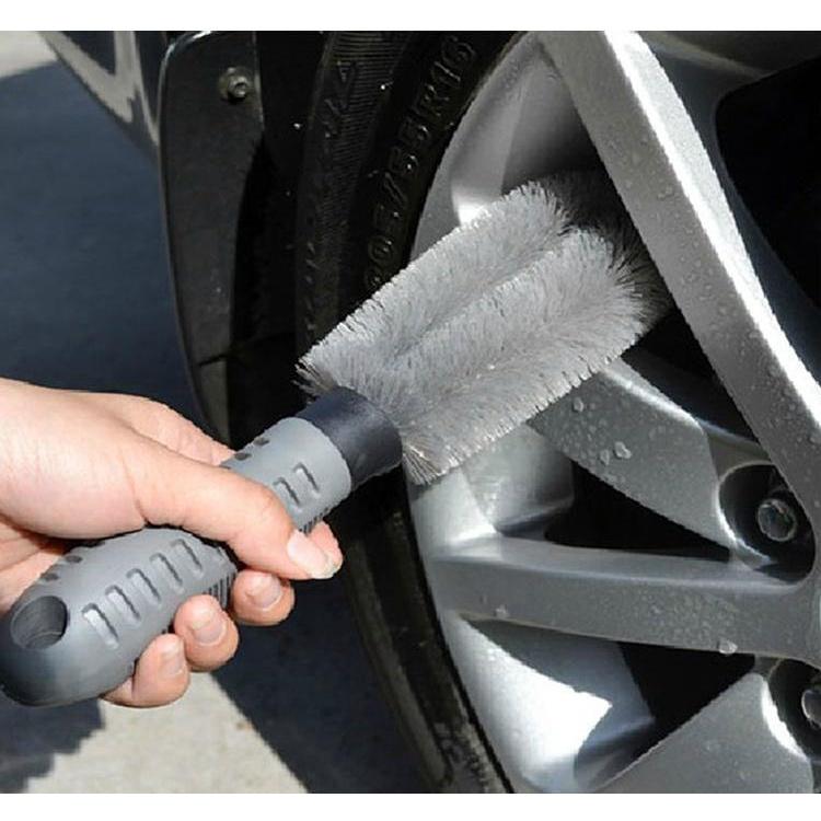 Chổi cọ rửa vành lốp ô tô, chổi vệ sinh lốp xe lazang mâm vánh bánh xe tay cầm chắc chắn dùng cho ô tô xe máy.