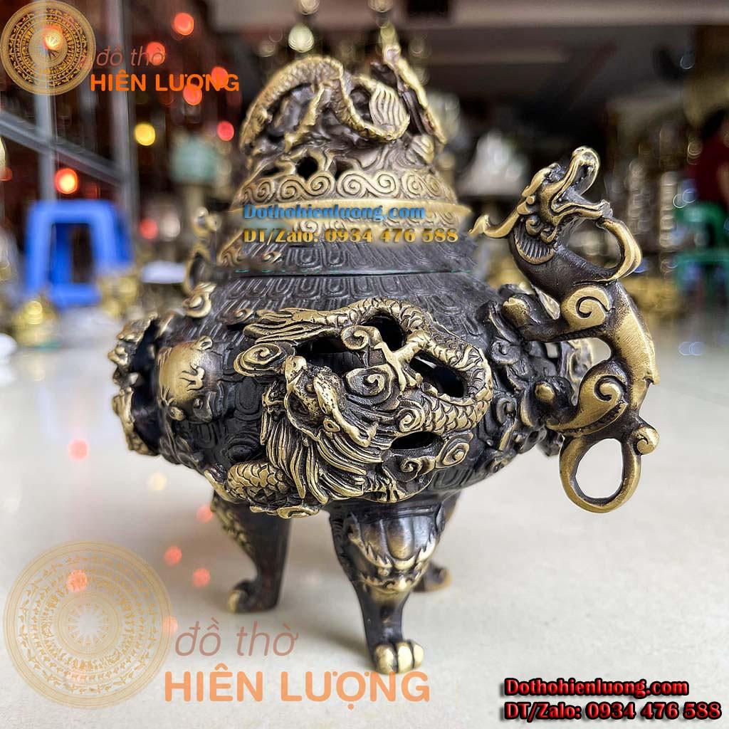 Đỉnh Xông Trầm Song Long Chầu Nguyệt Thủng Màu Đen Bằng Đồng Phong Thủy