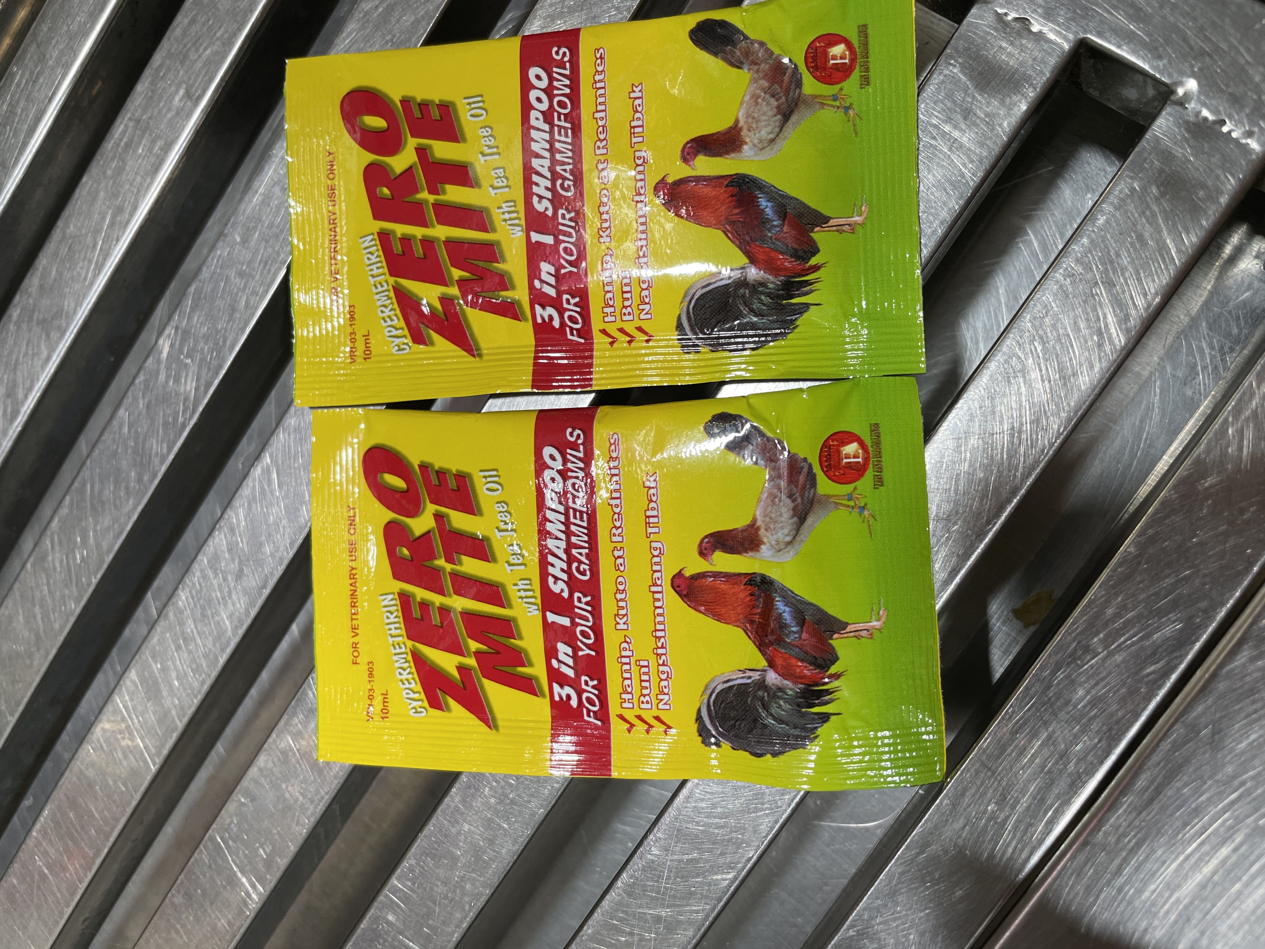 2 Gói Xà Bông Tắm Gà Zero Mite Giúp Lông Bóng Mượt Cho Gà Đá