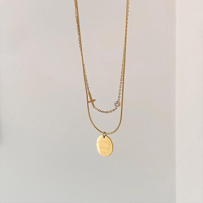 Dây chuyền vòng cổ nữ titan không đen 2 vòng mặt tròn thánh giá đẹp Ring House