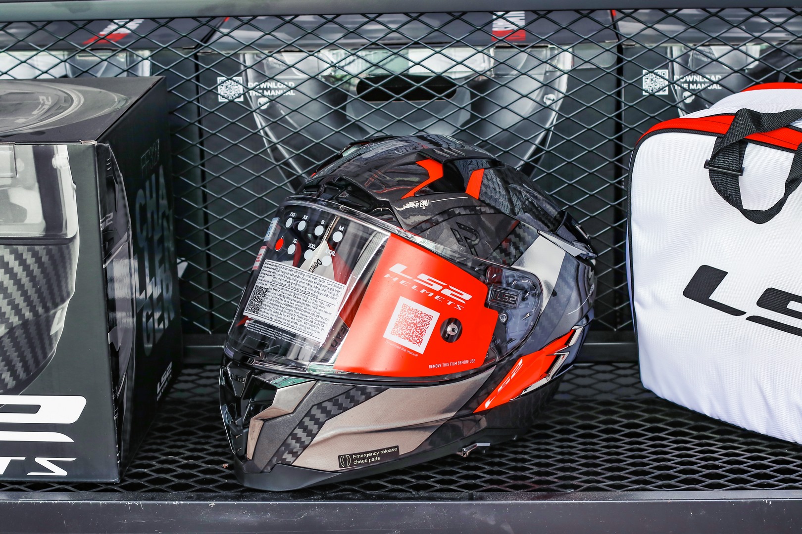 MŨ BẢO HIỂM FULLFACE 2 KÍNH LS2 FF327 CHALLENGER CARBON - GARA20