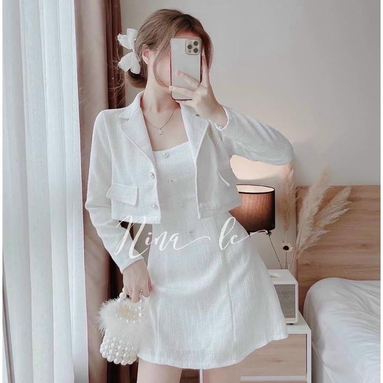 Set đầm hai dây trắng dạ bố với áo khoac croptop đính nút