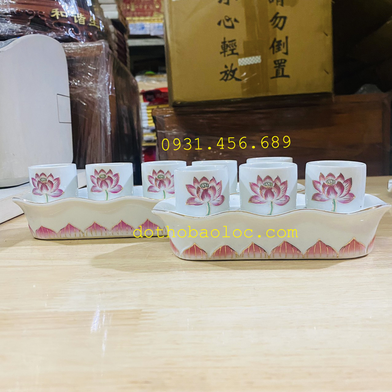 Chum nước thờ bạch ngọc sứ trắng cao cấp hình hoa sen tím nổi 2 loại: bộ 3 ly và bộ 5 ly