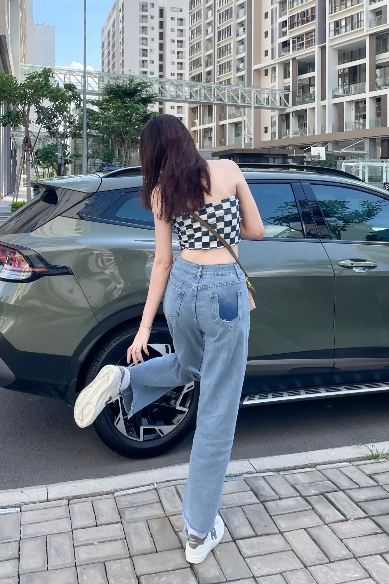 Quần jeans nữ lưng cao ống suông Q8002