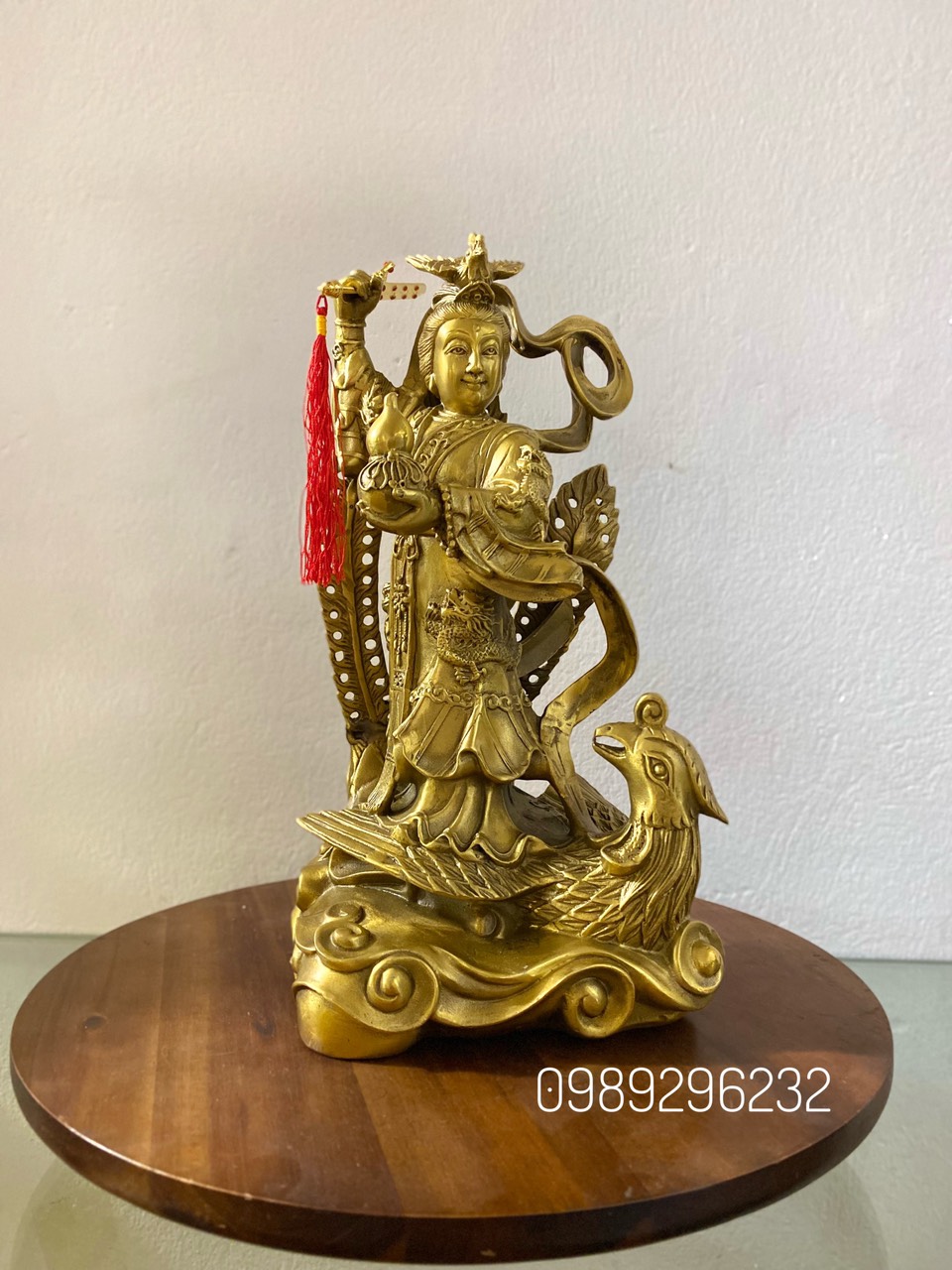Tôn tượng Cửu Thiên Huyền Nữ bằng đồng vàng