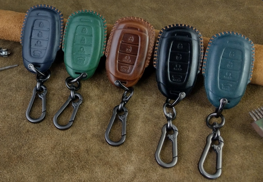 Bao Da Chìa Khóa Handmade Hyundai Accent 4 nút Ép phôm Da Bò Thật - hàng chính hãng