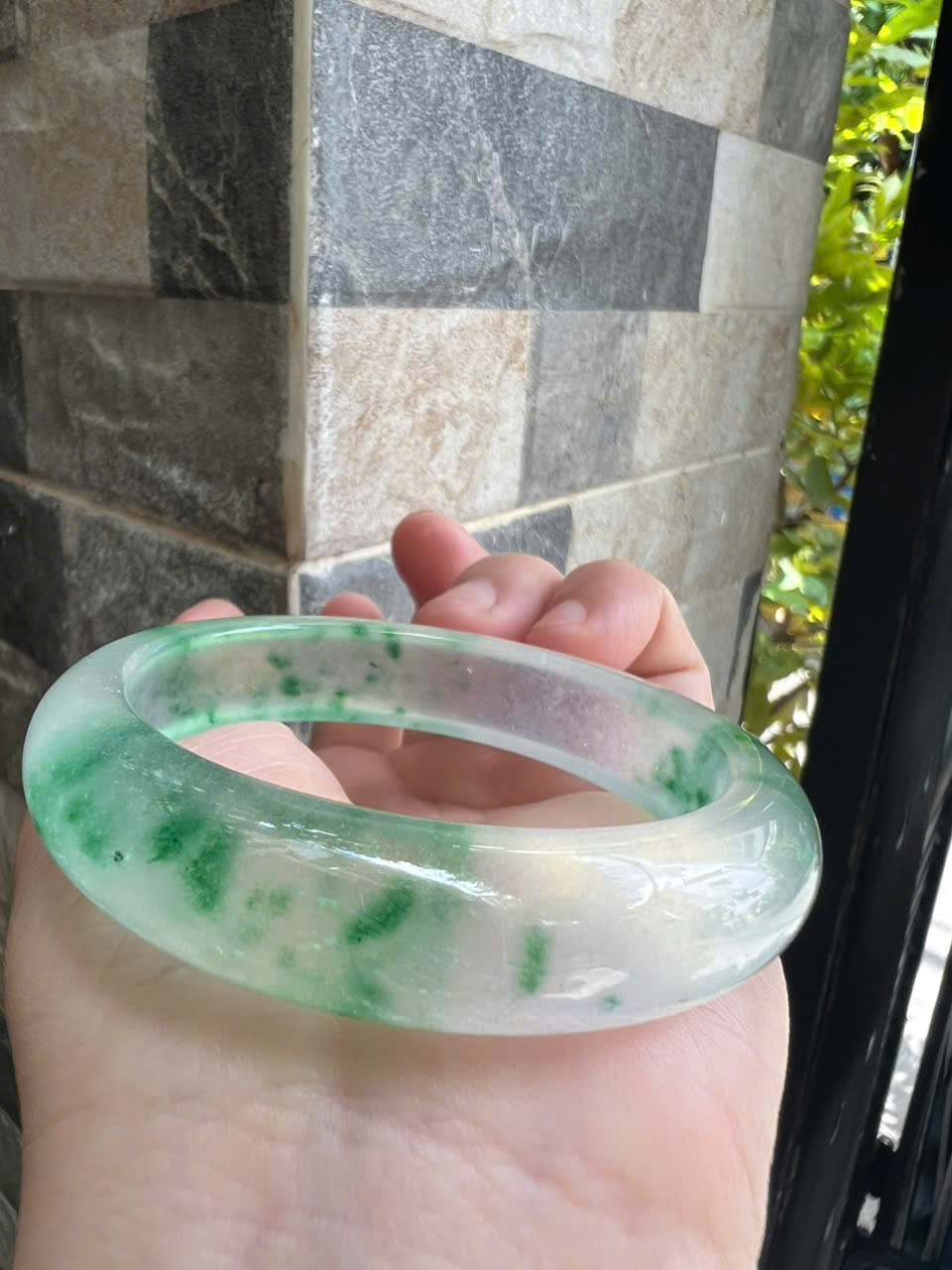 Vòng Tay Nữ Bản Hẹ Đá Mã Não DuLong Trắng Xanh Rong Biển Trong Bóng Đẹp Ni 53mm Cao 13mm Dầy 8mm Nữ 50kg - 55kg đeo Món quà tặng Nữ đeo tay xinh rẻ đẹp ý nghĩa ạ