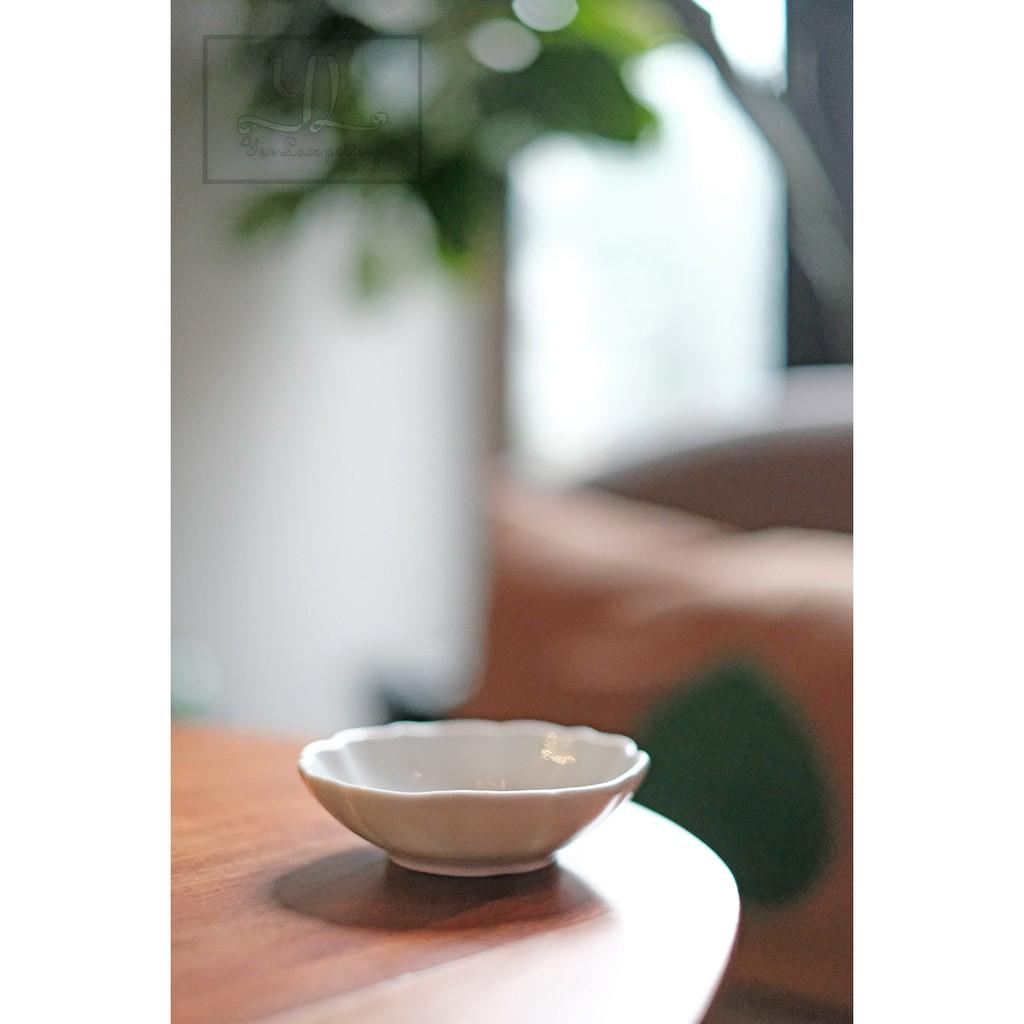 Chén Chấm Hoa Sứ Trắng